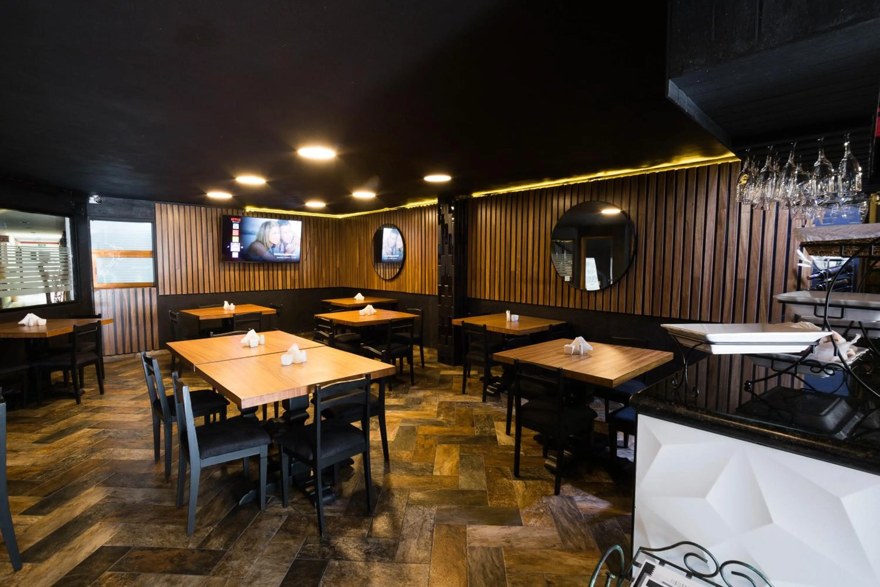 Restaurant/places to eat in Hotel Restaurant 1904