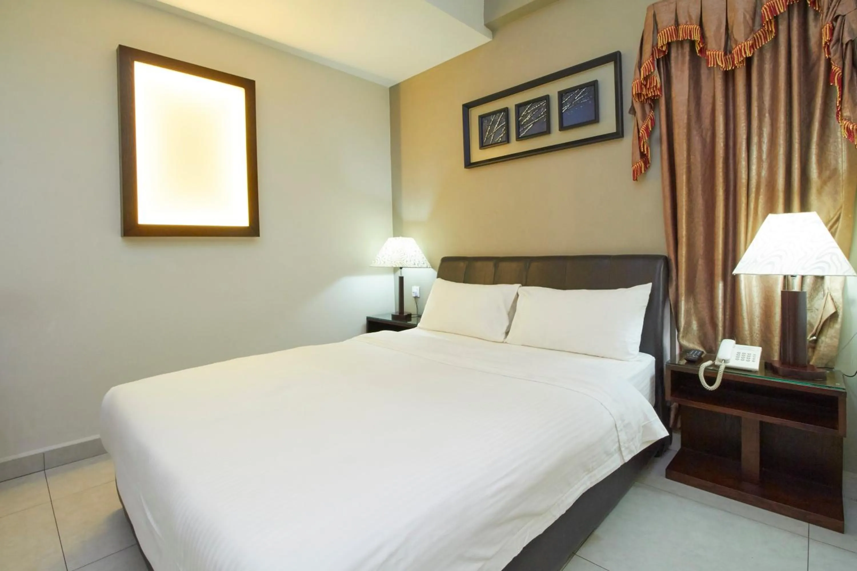 Bedroom, Bed in Kepong Hotel