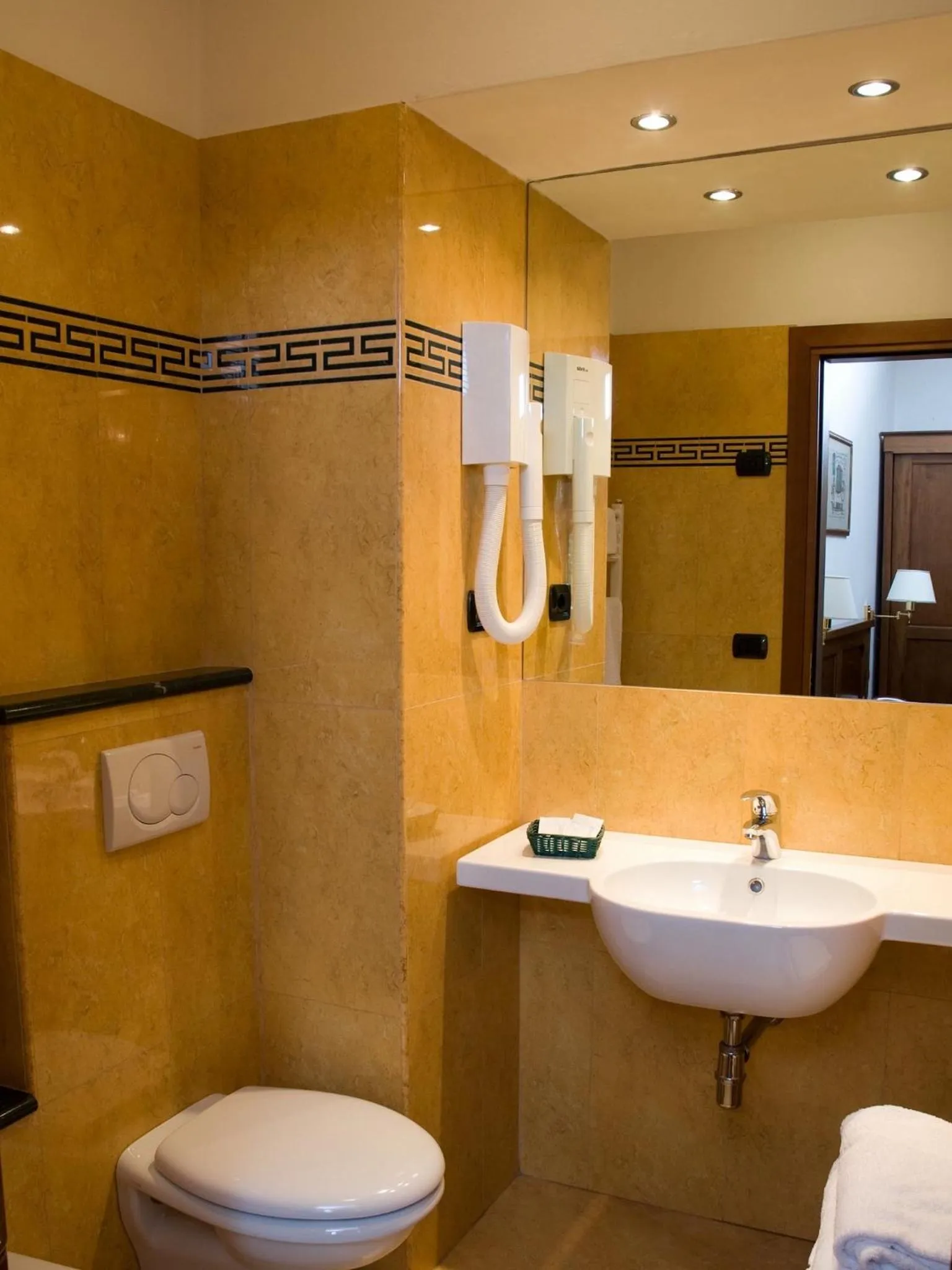 Bathroom in Hotel Golf