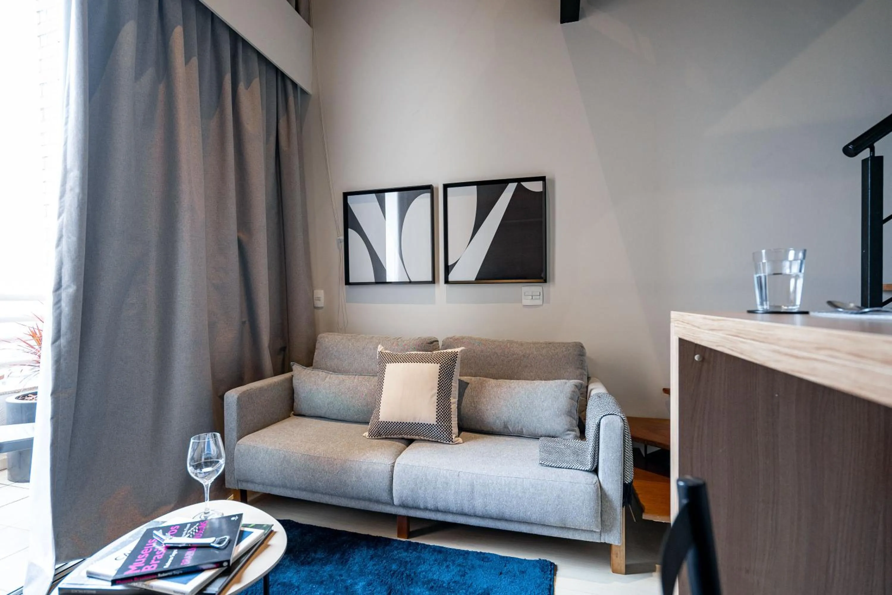 Living room in Charlie NYC Berrini