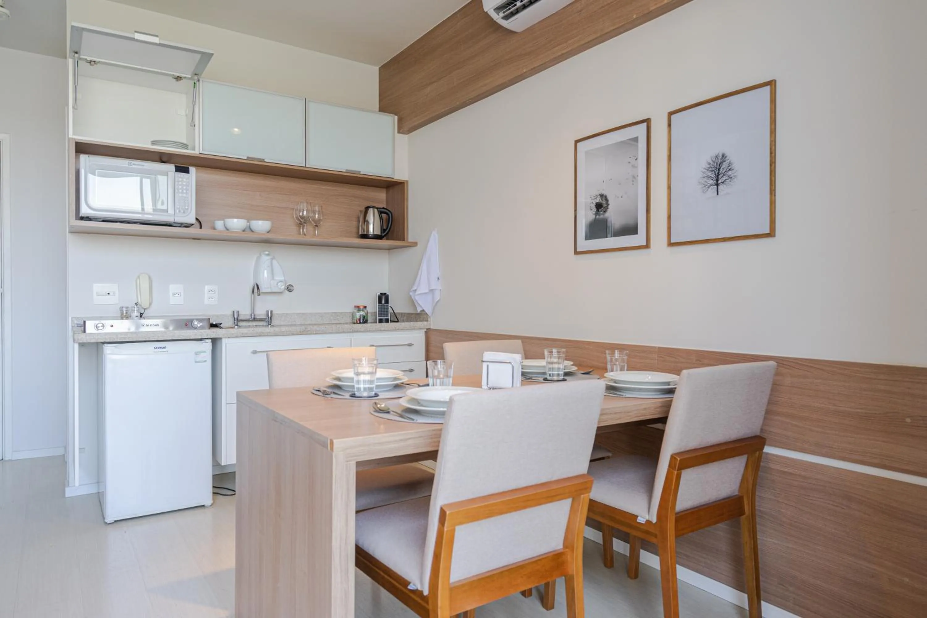 Day in Charlie NYC Berrini