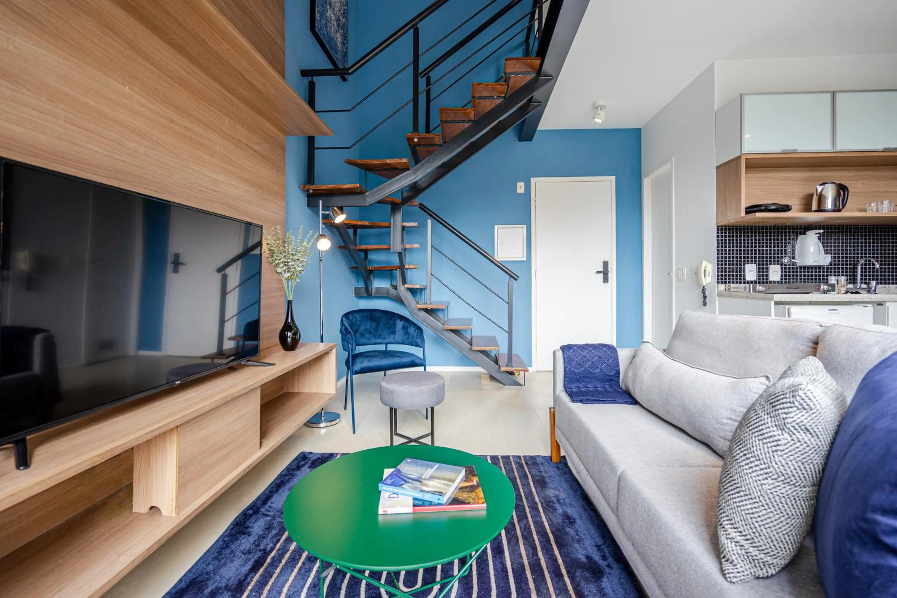 Day in Charlie NYC Berrini