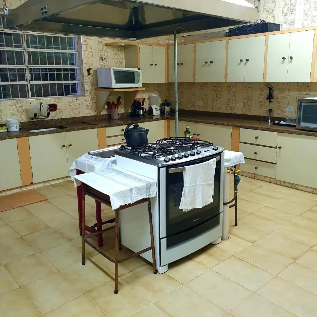 Kitchen or kitchenette in Colônia SAA