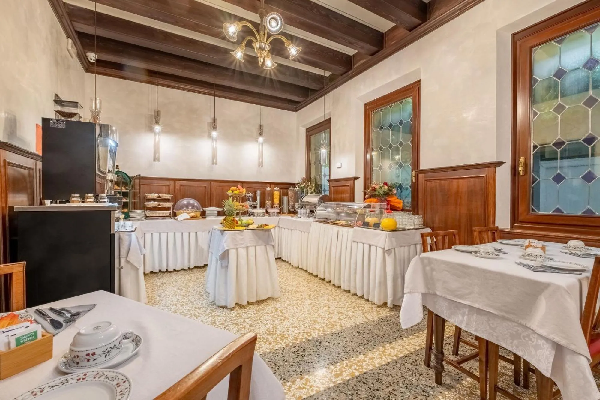 Breakfast in Hotel La Meridiana