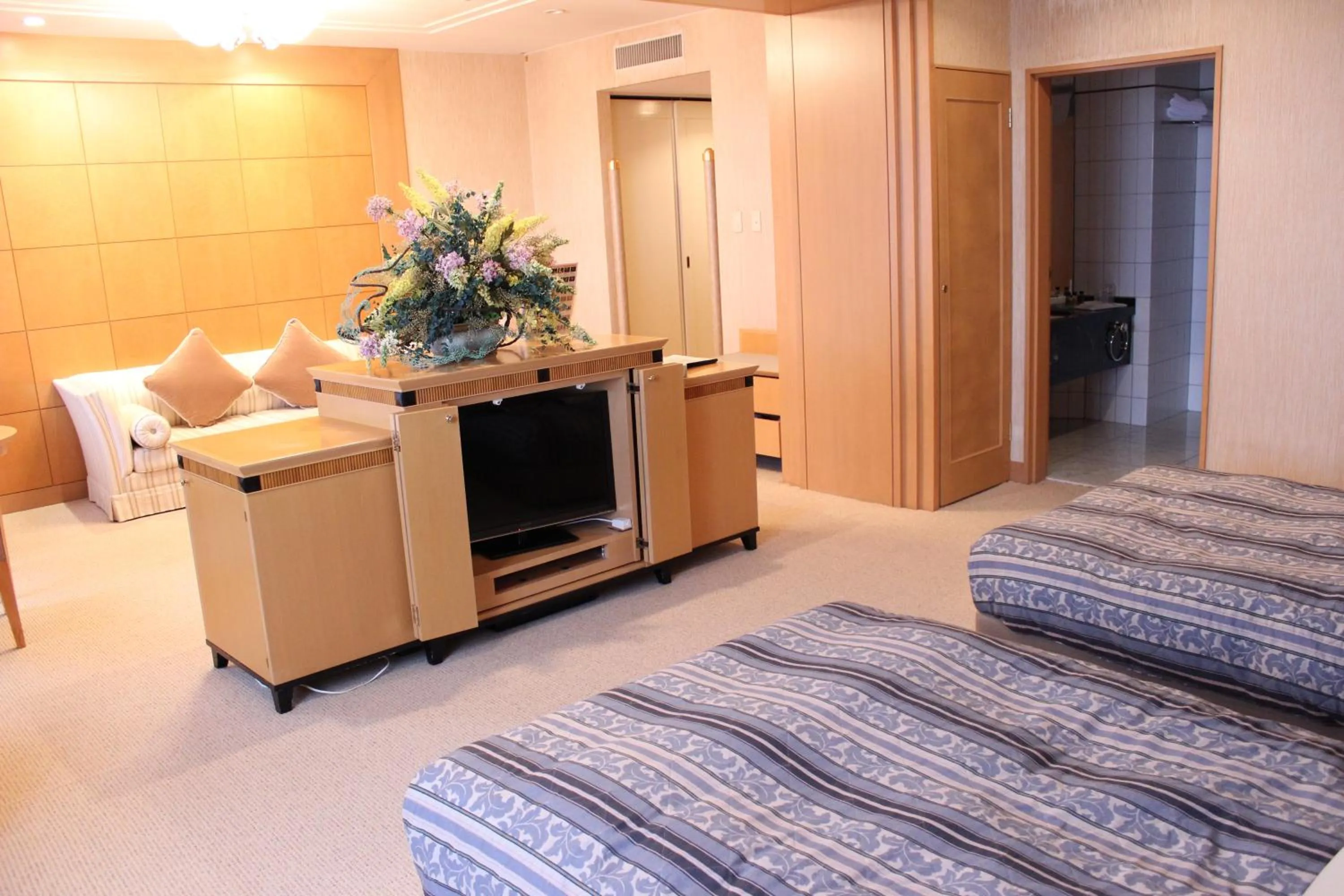 Photo of the whole room, Bed in Grand Hotel Hakusan