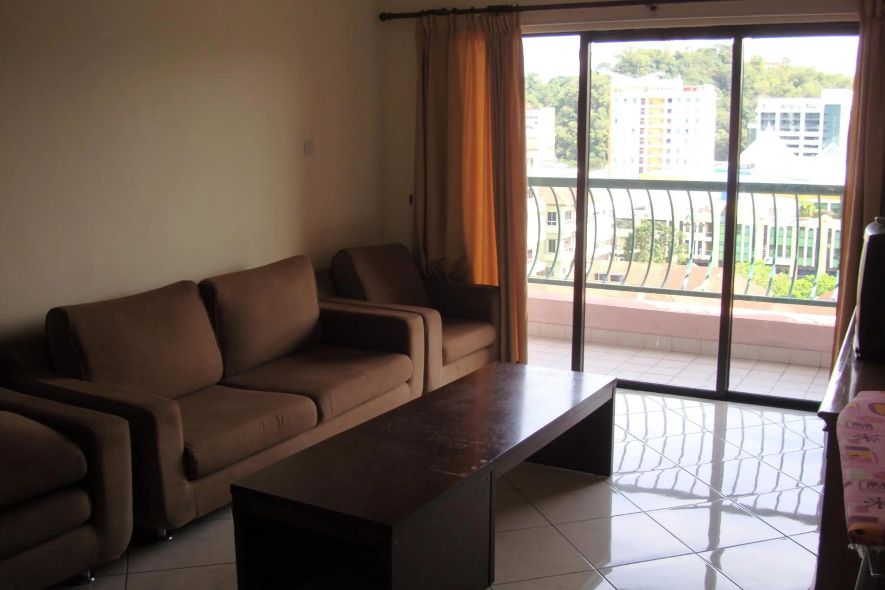 Living room in Dorcas Service Apartment - Marina Court