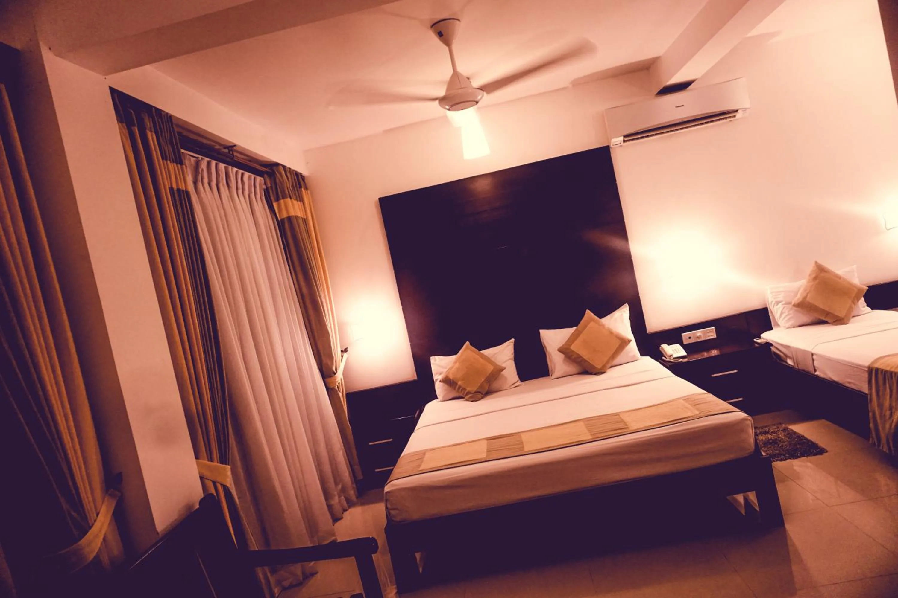 bunk bed, Bed in Lavendish Okrin Hotel