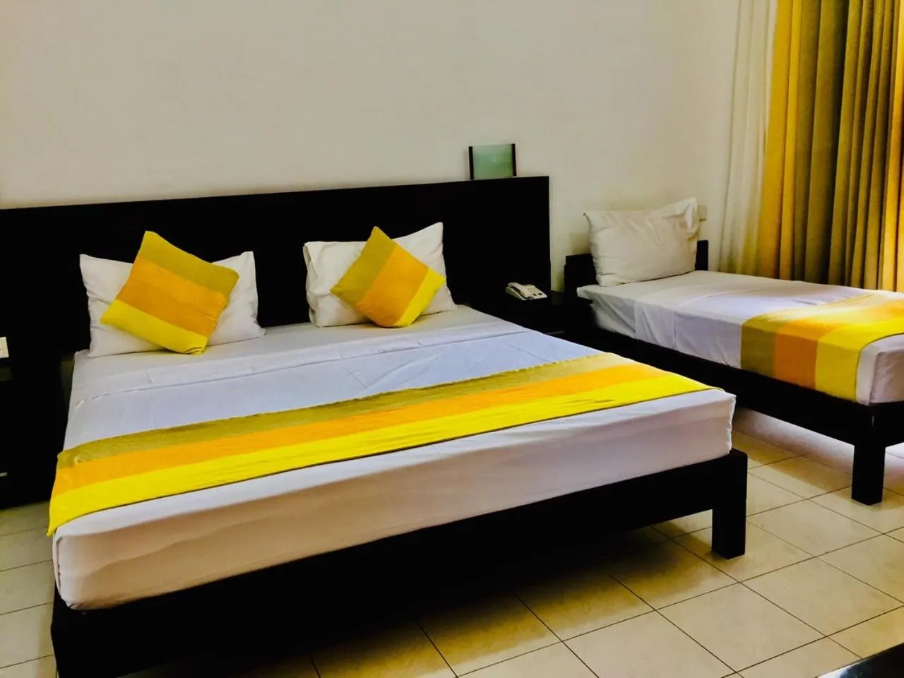 Photo of the whole room, Bed in Lavendish Okrin Hotel
