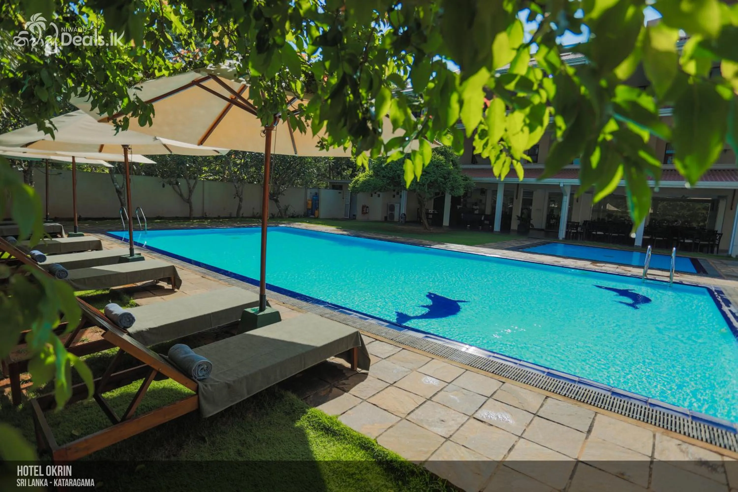 Swimming pool in Lavendish Okrin Hotel
