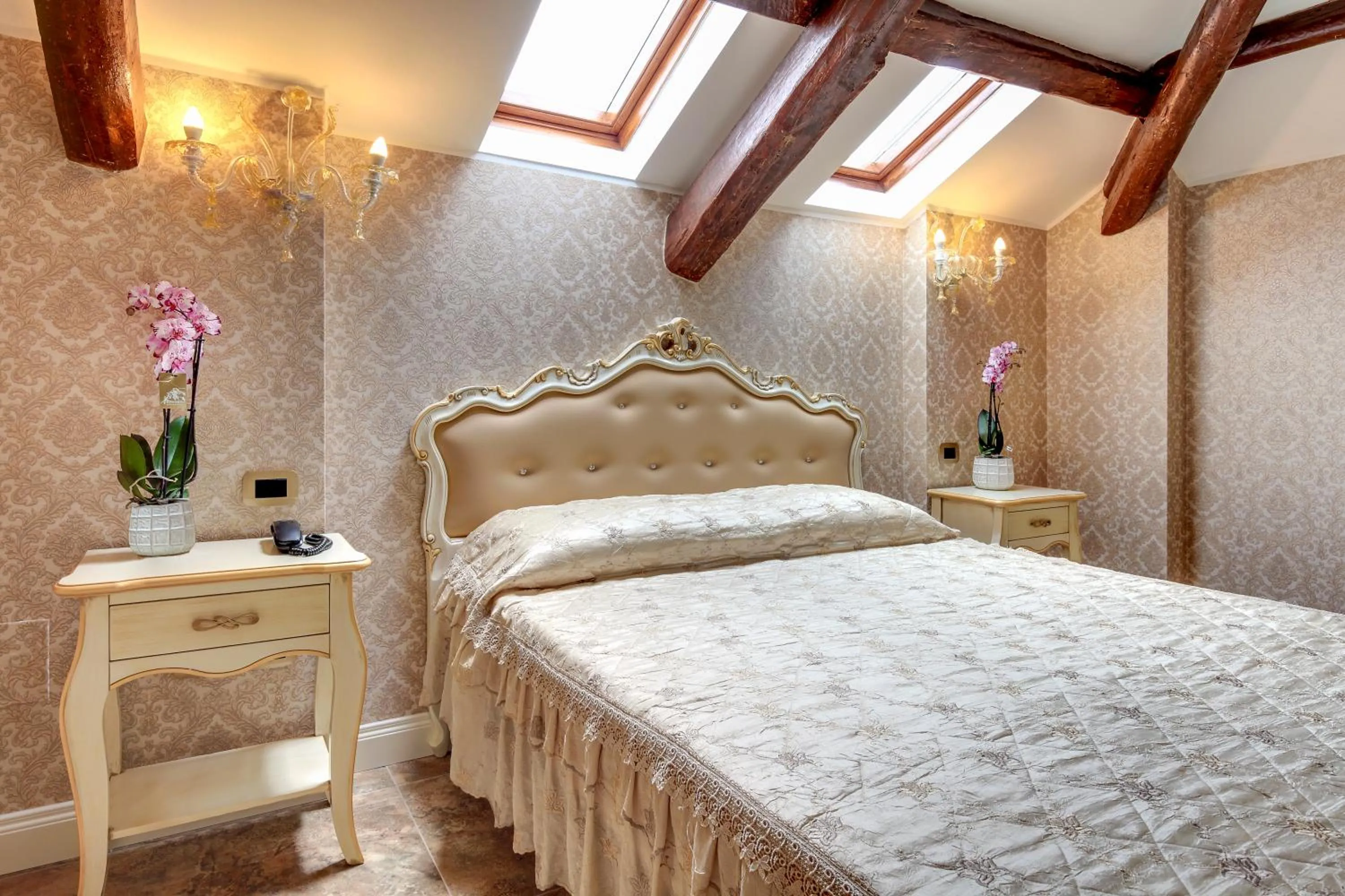 Bed in New Reiter Hotel