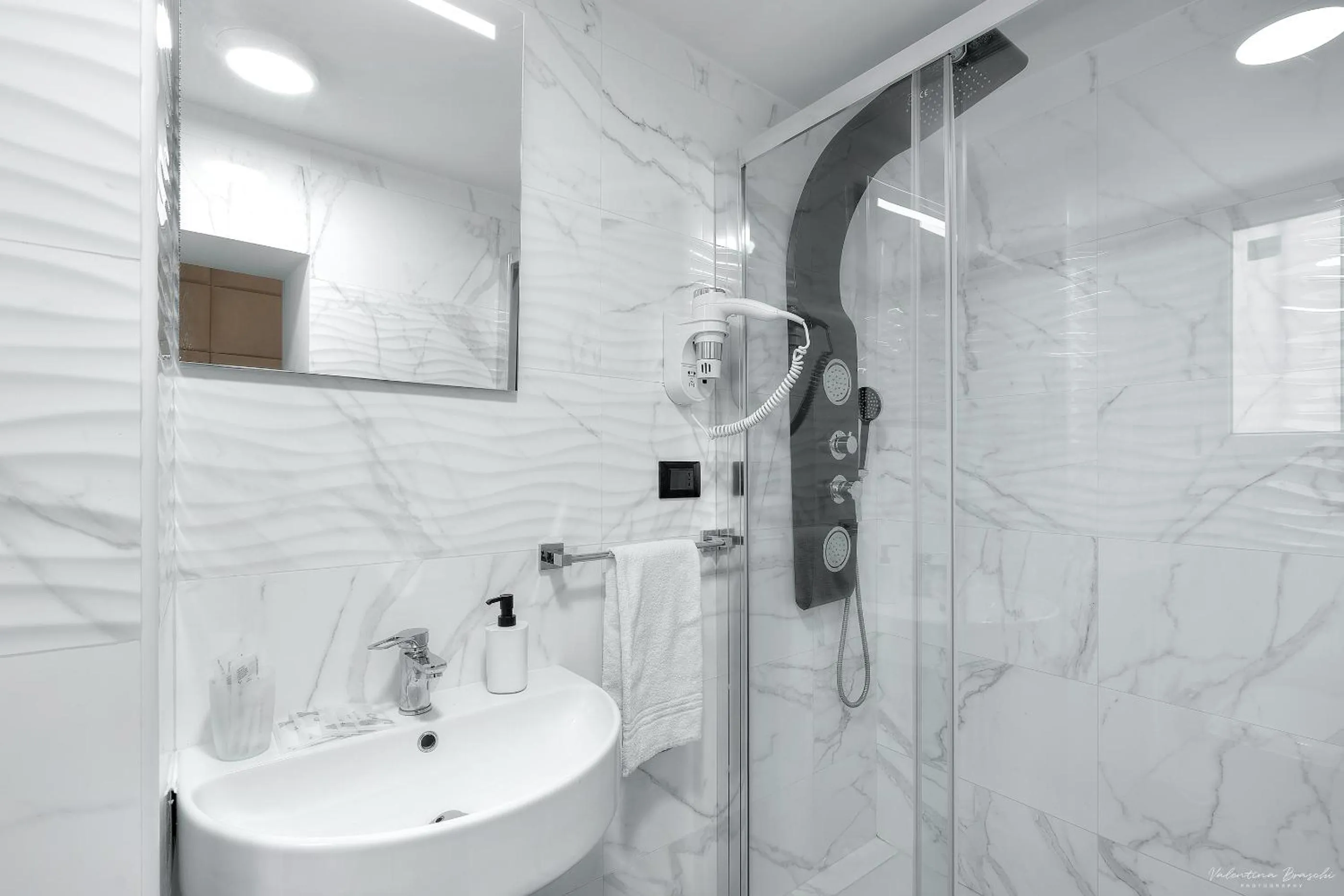 Bathroom in Hotel Argentina