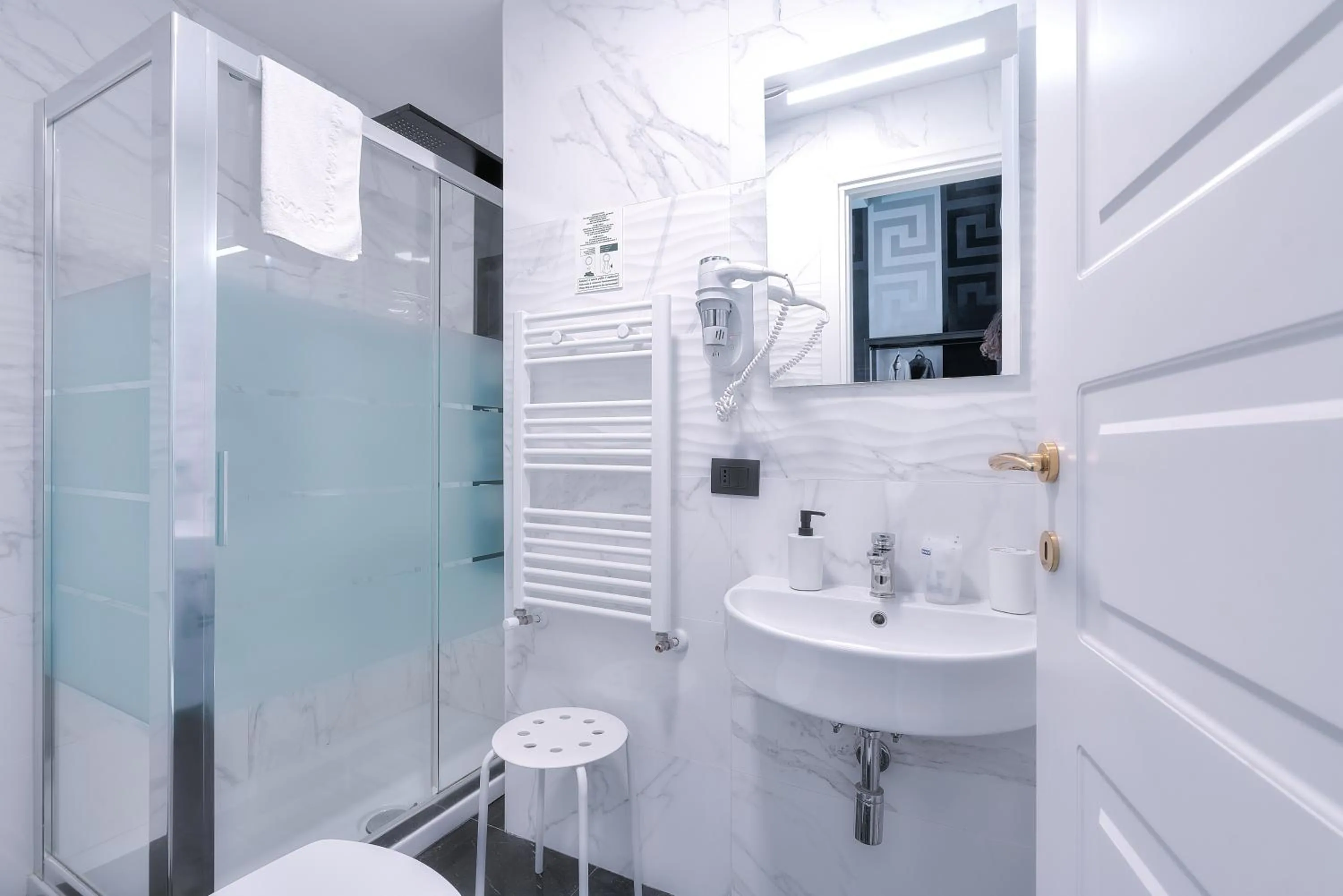 Bathroom in Hotel Argentina