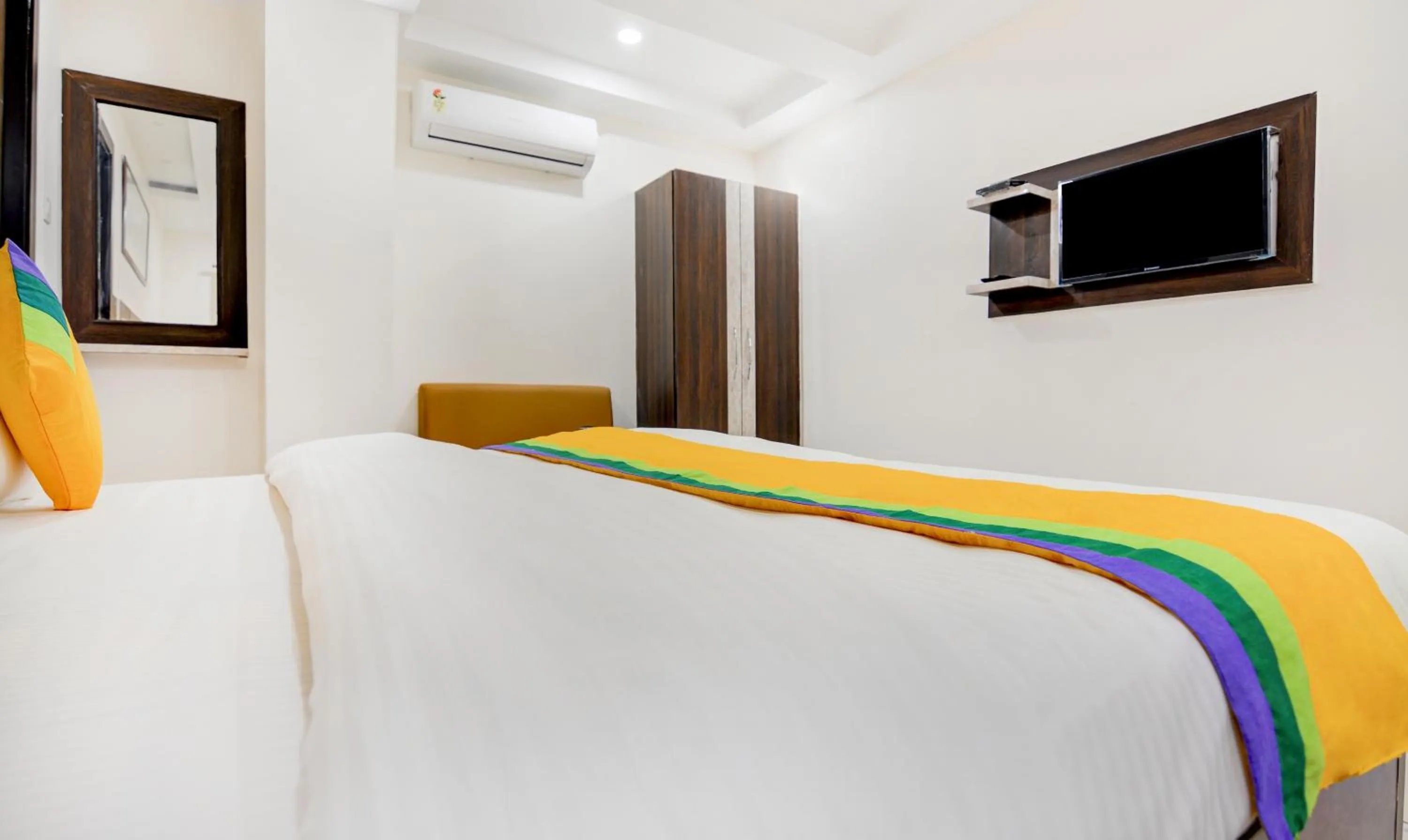 Bedroom, Bed in Itsy Hotels K K Residency Staywell