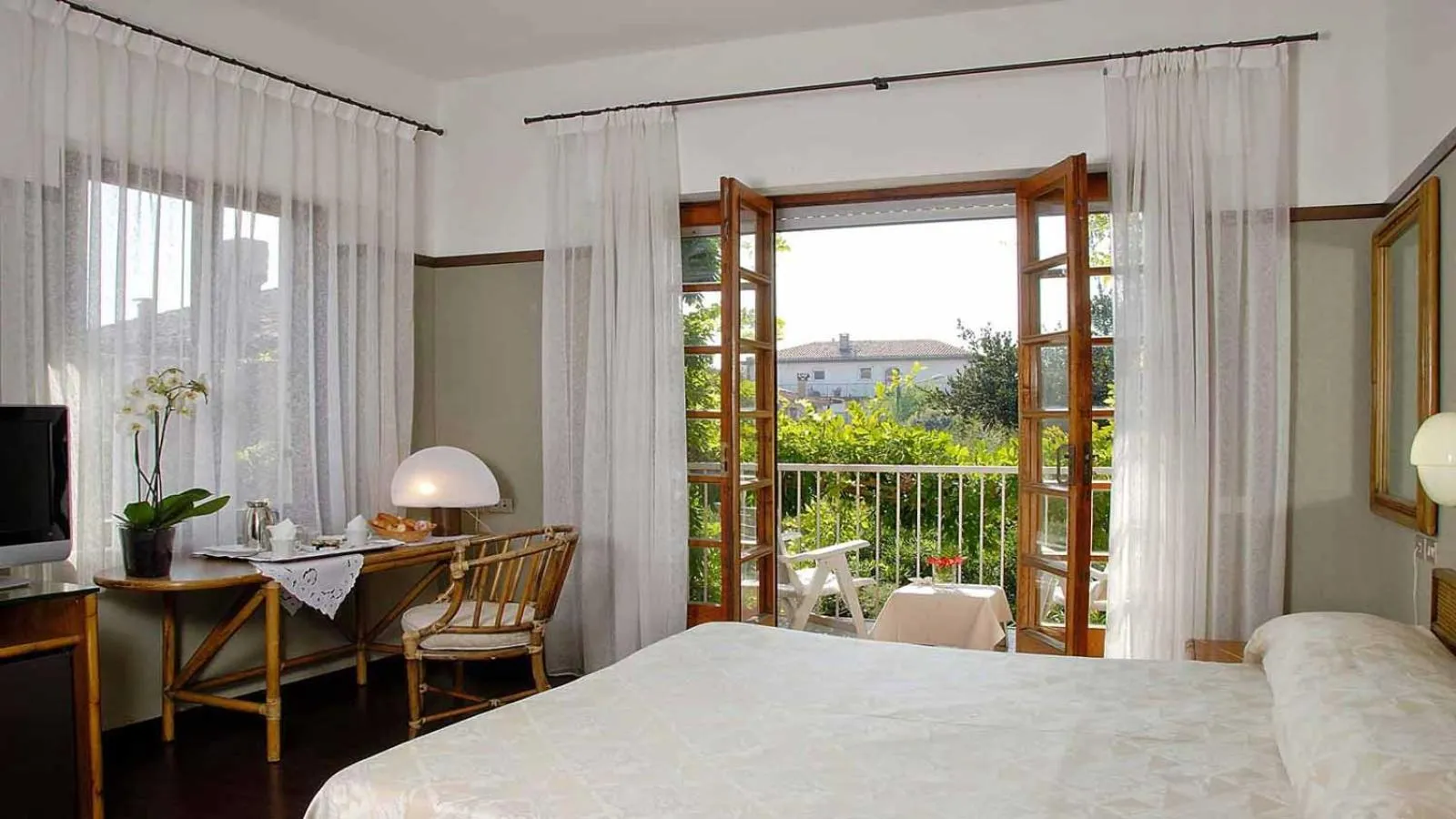 Bed in Hotel Villa Mabapa