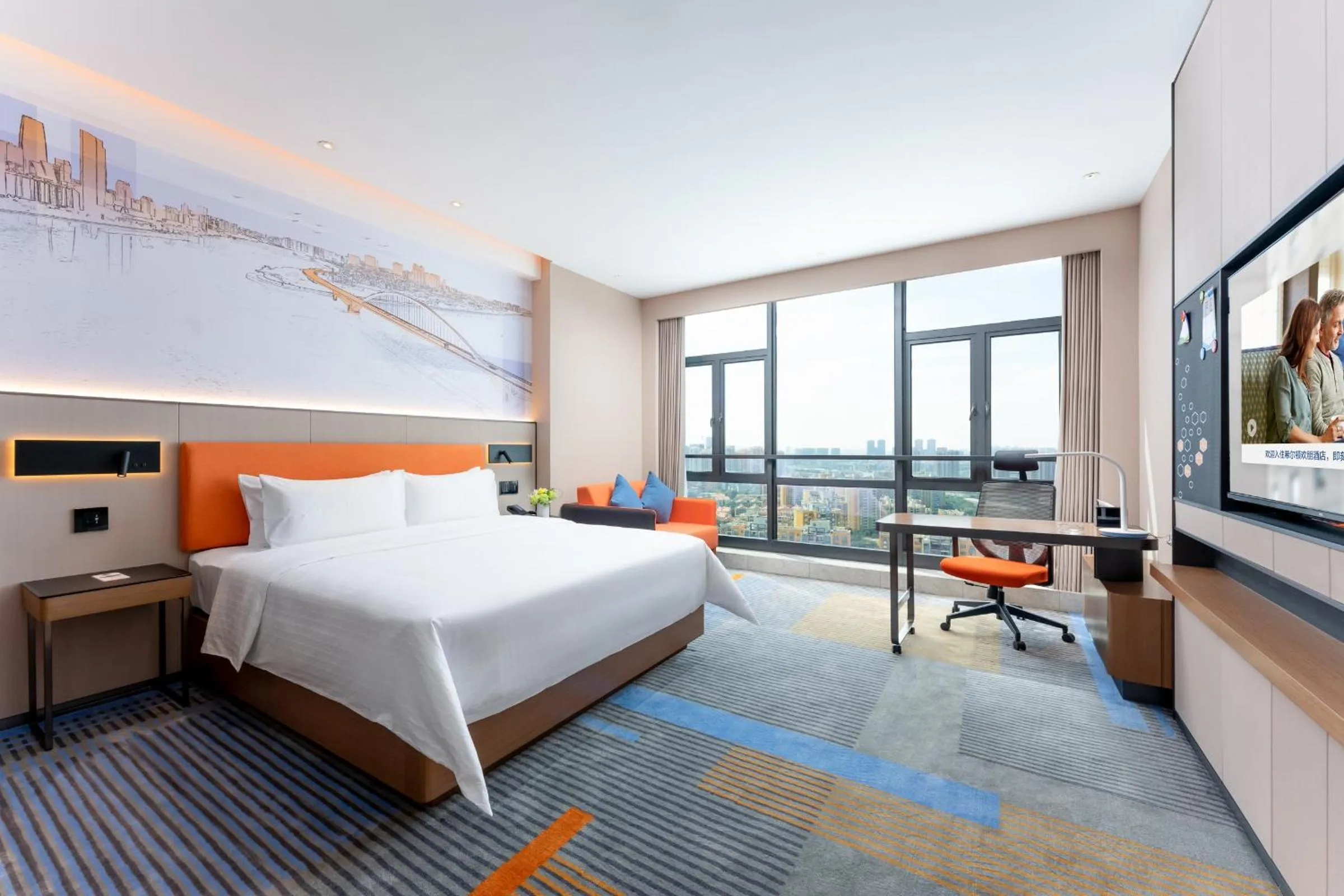 Photo of the whole room, Bed in Hampton by Hilton Guangzhou Jinshazhou