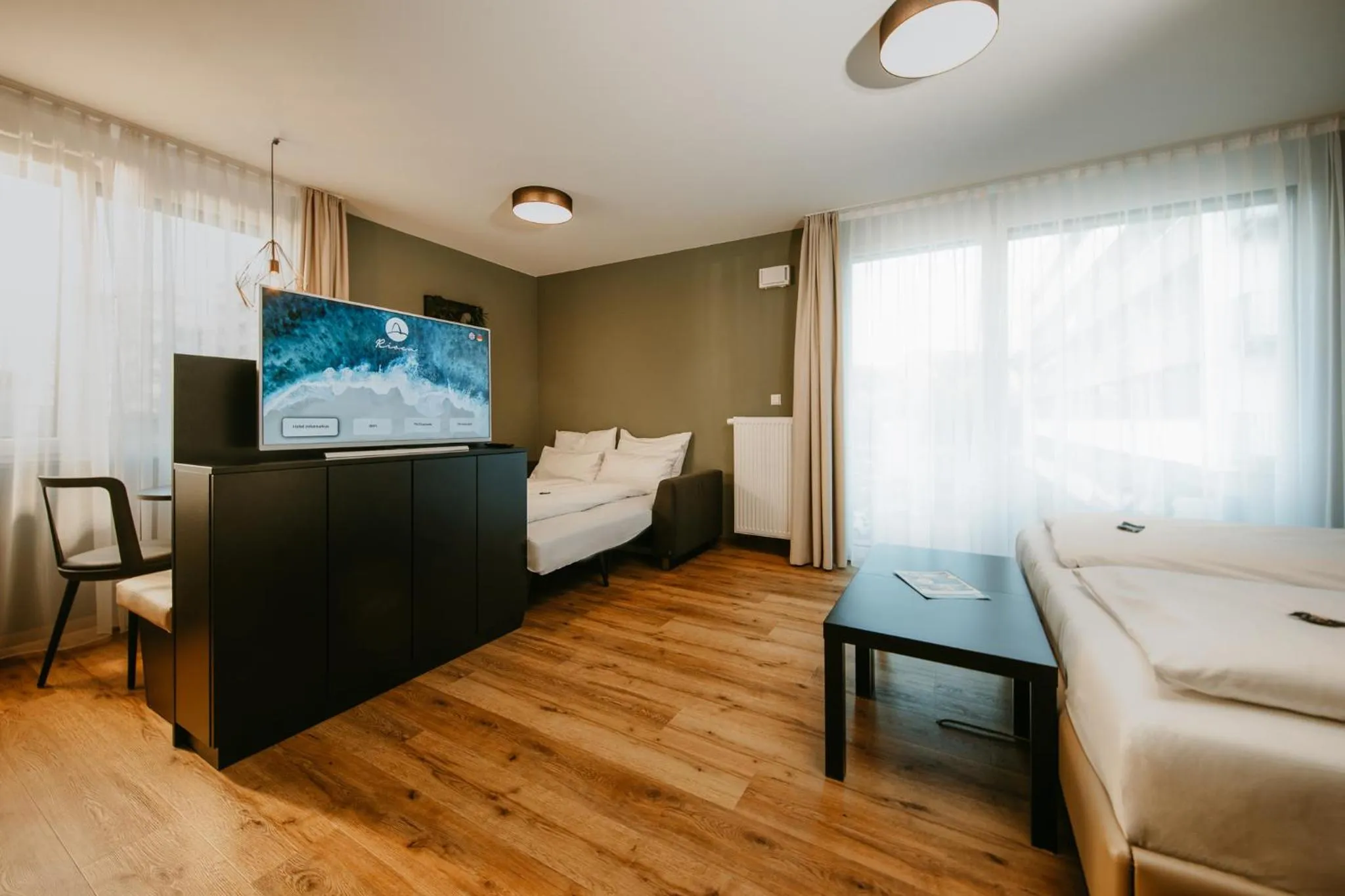 Photo of the whole room, Bed in Rioca Neu-Ulm Posto 5