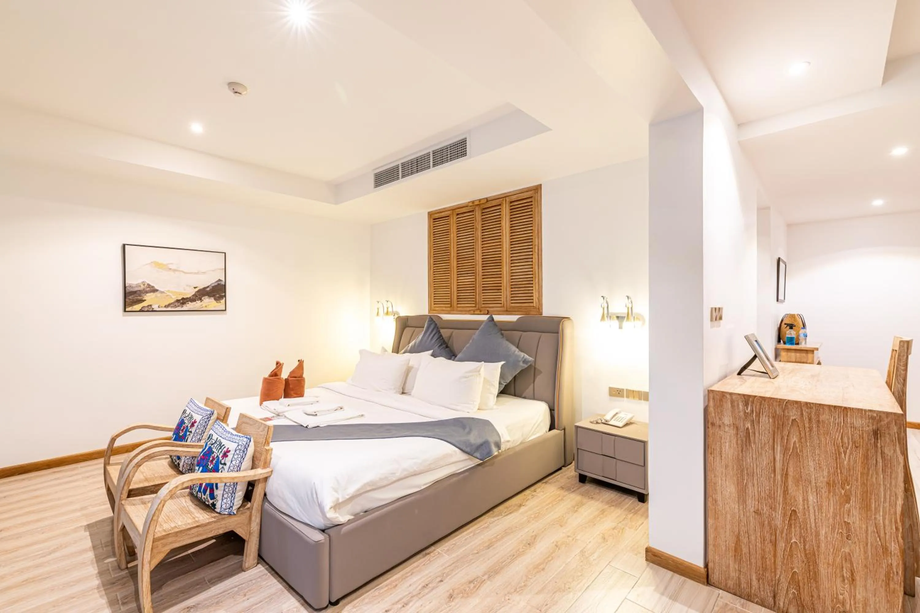 Bed in Royal Yao Yai Island Beach Resort