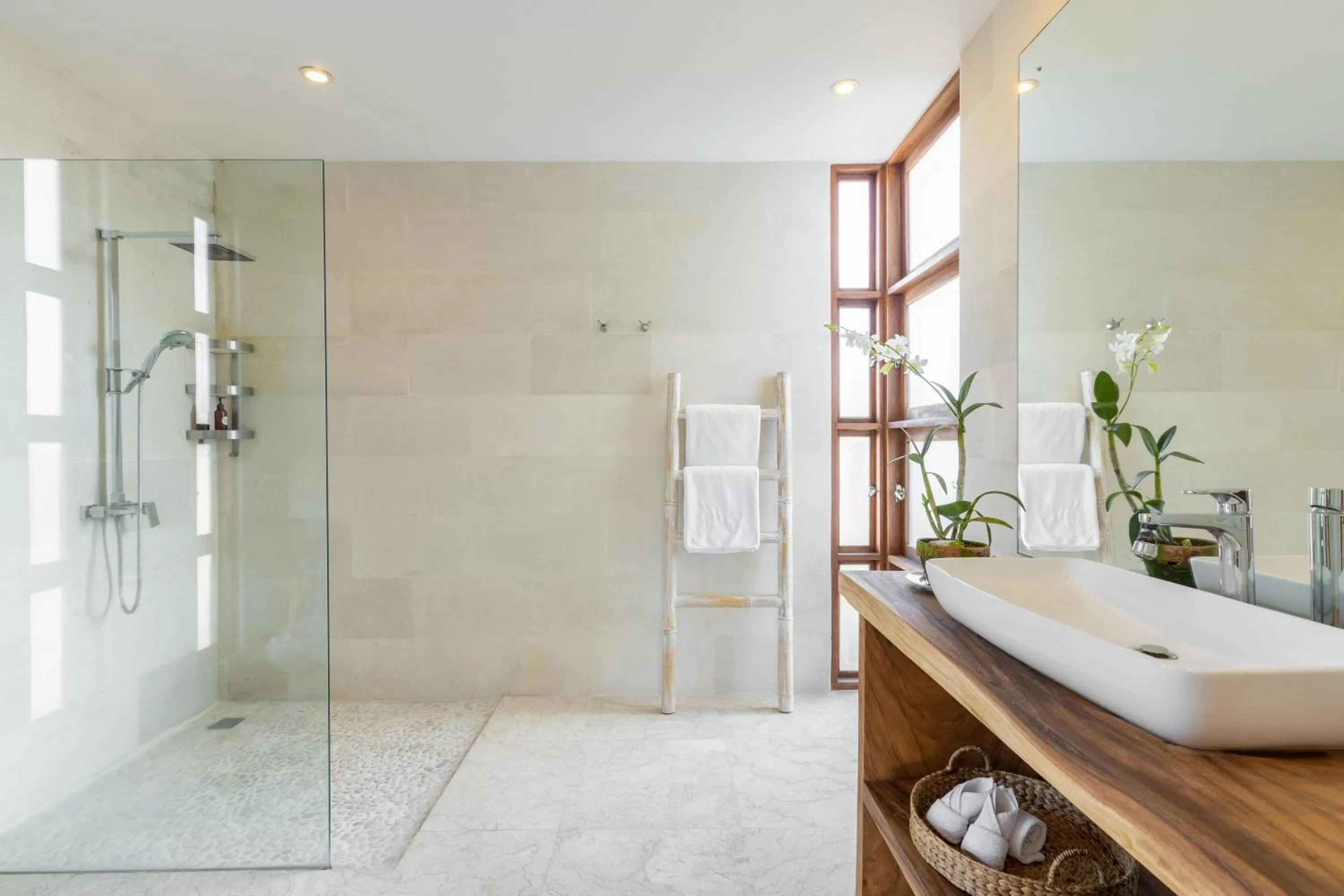 Bathroom in Villa Lumut 3 Bedrooms Central Seminyak