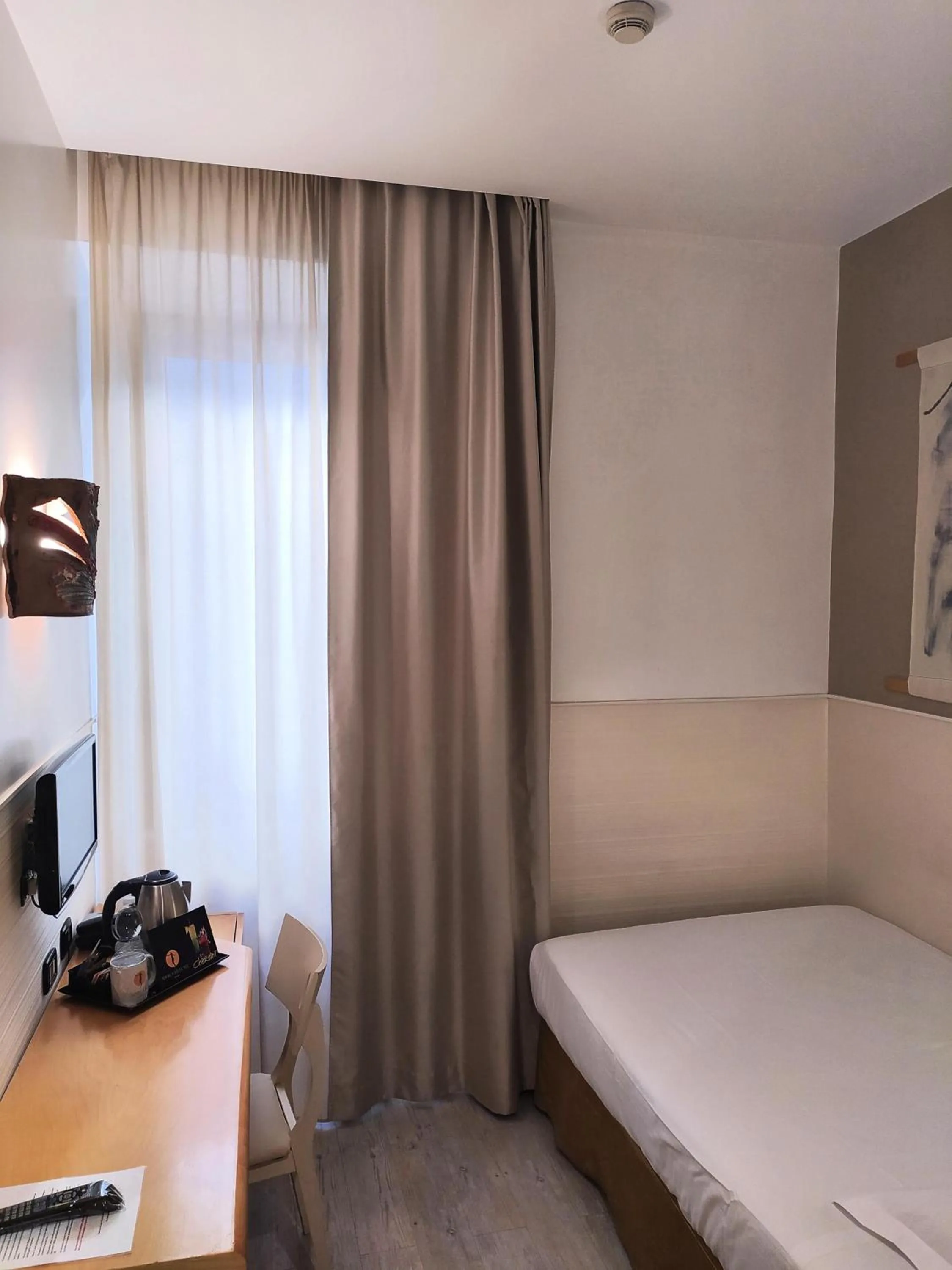 Bedroom, Bed in Hotel Aphrodite