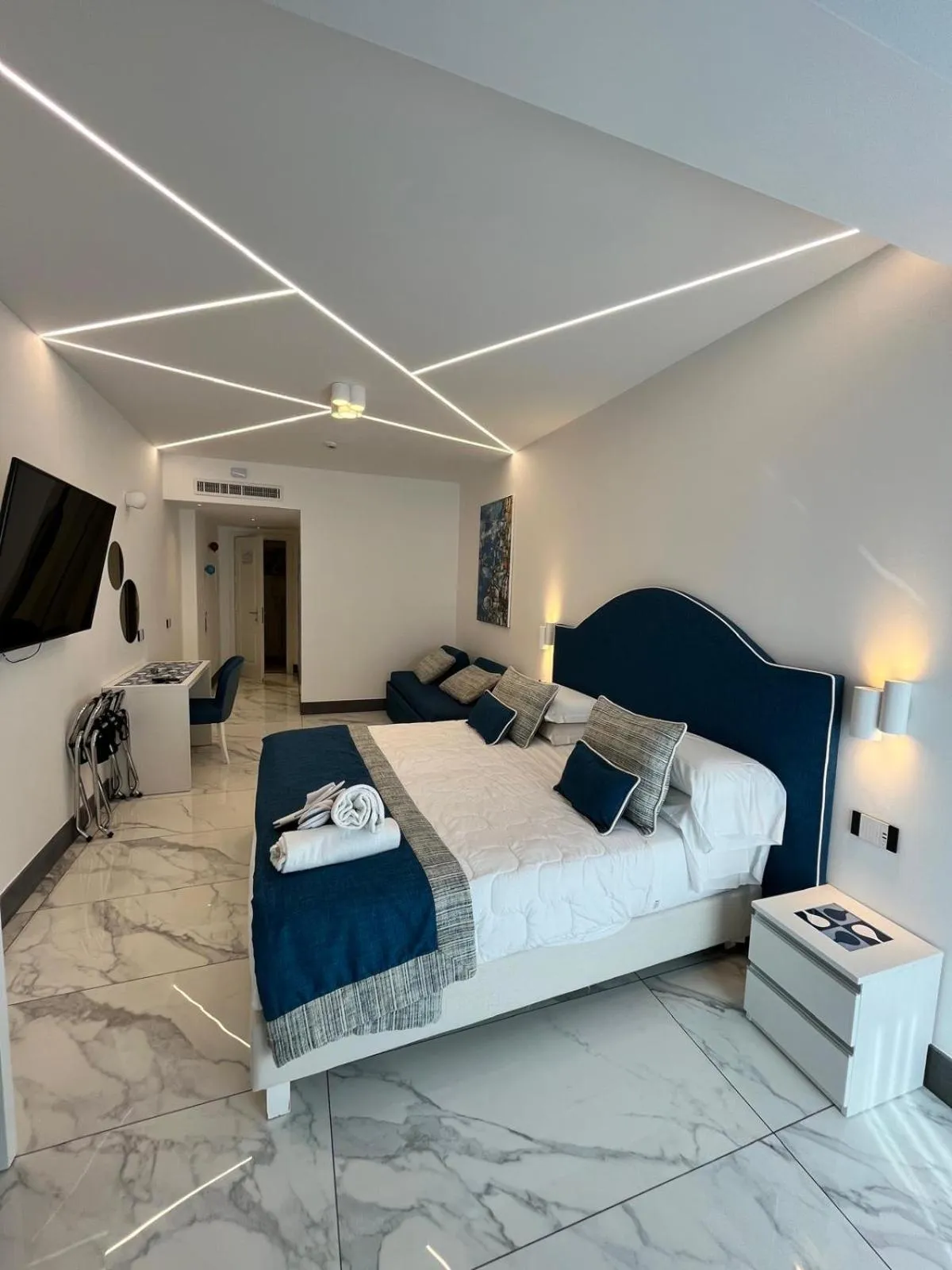 Bed in Positano Art Hotel Pasitea