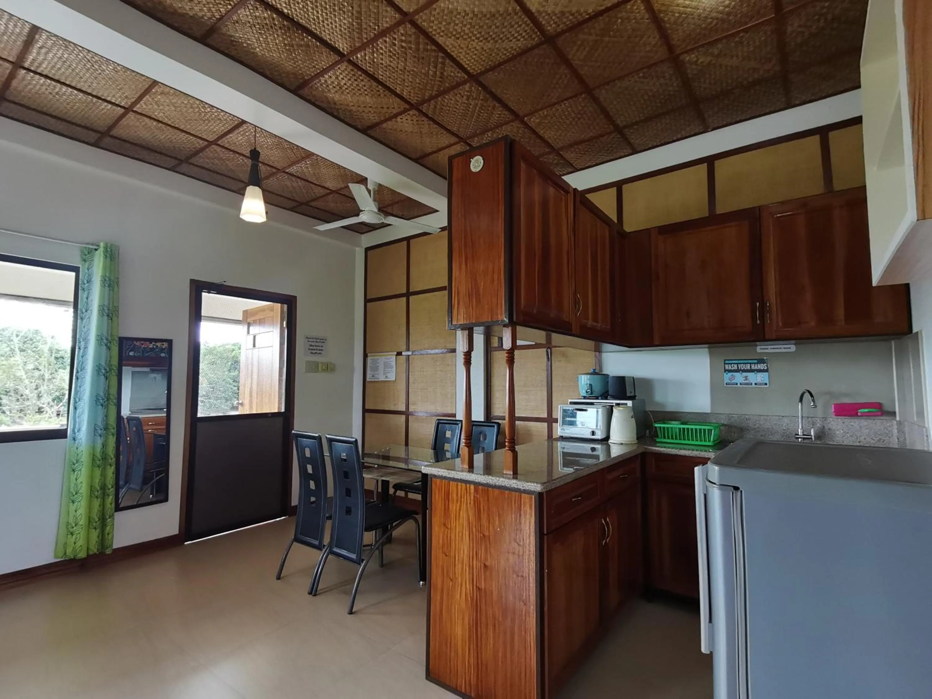 Kitchen or kitchenette in Nickles Park Resort