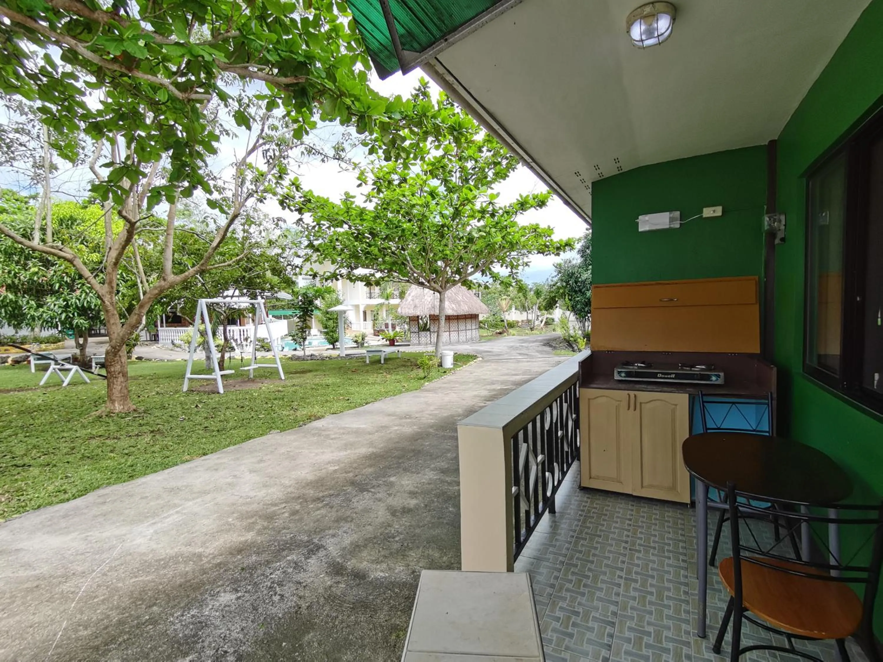 Seating area in Nickles Park Resort