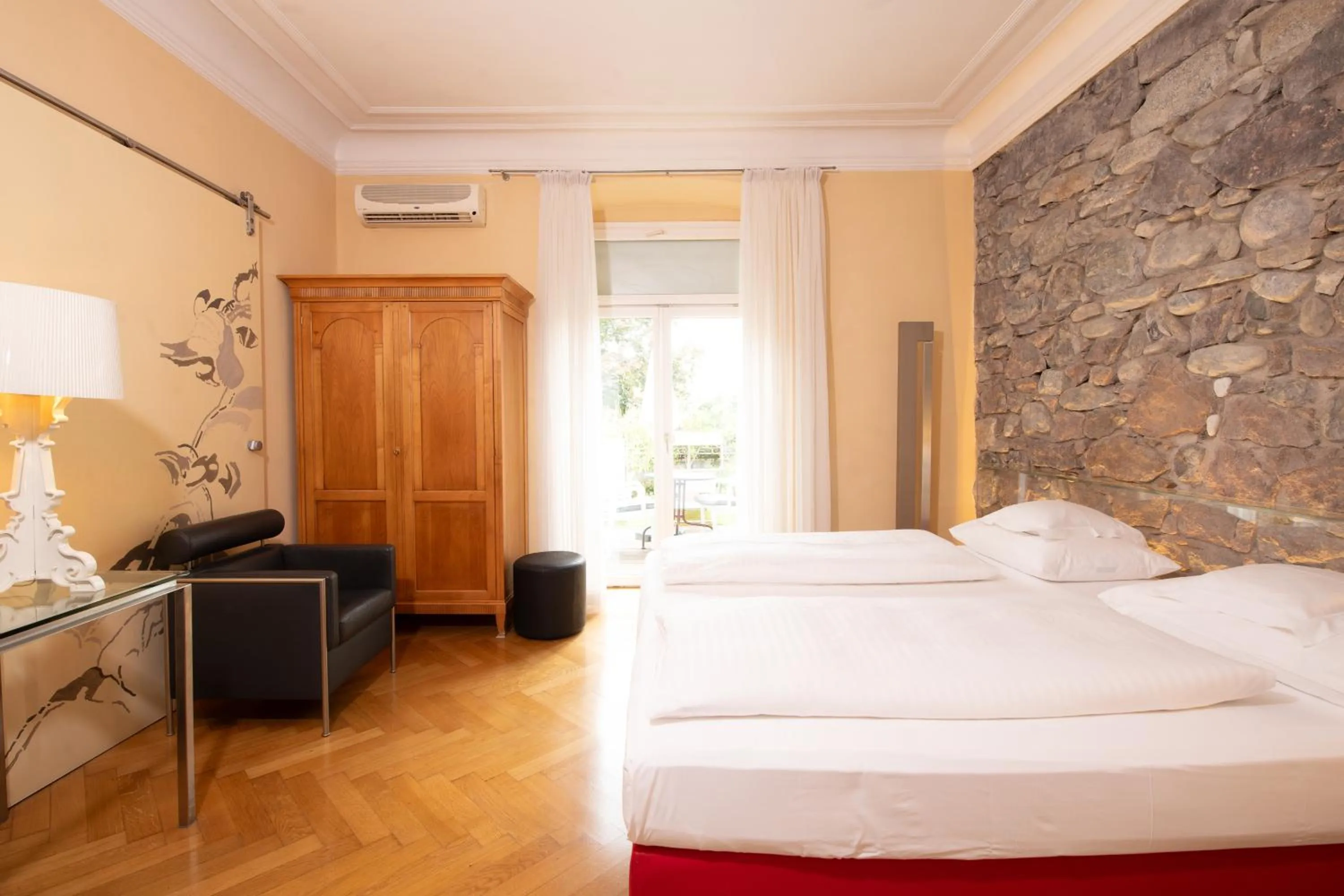 Bedroom, Bed in Hotel Aurora