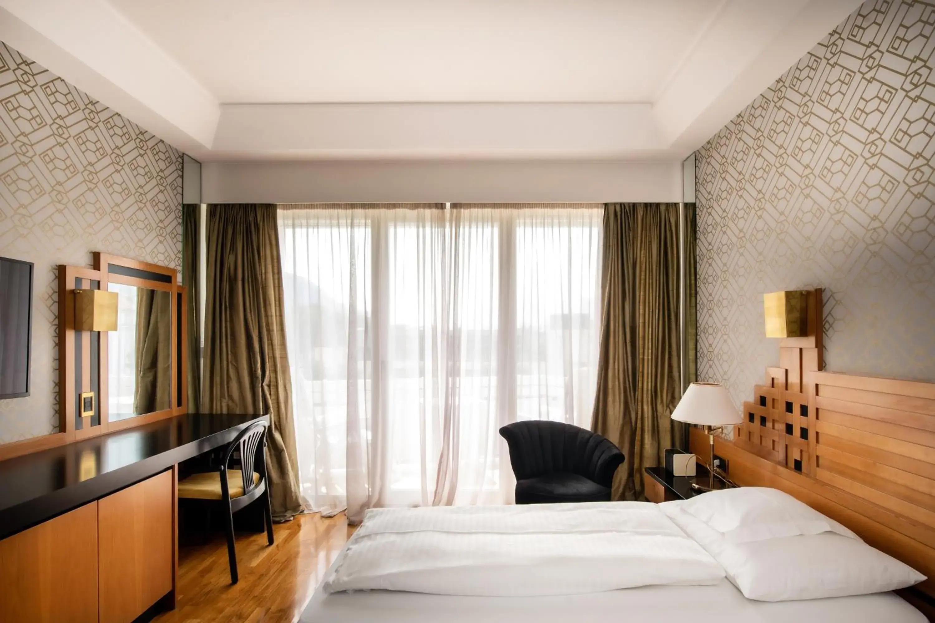 Classic Double or Twin Room with Balcony - single occupancy in Hotel Aurora Classic Double or Twin Room with Balcony - single occupancy in Hotel Aurora