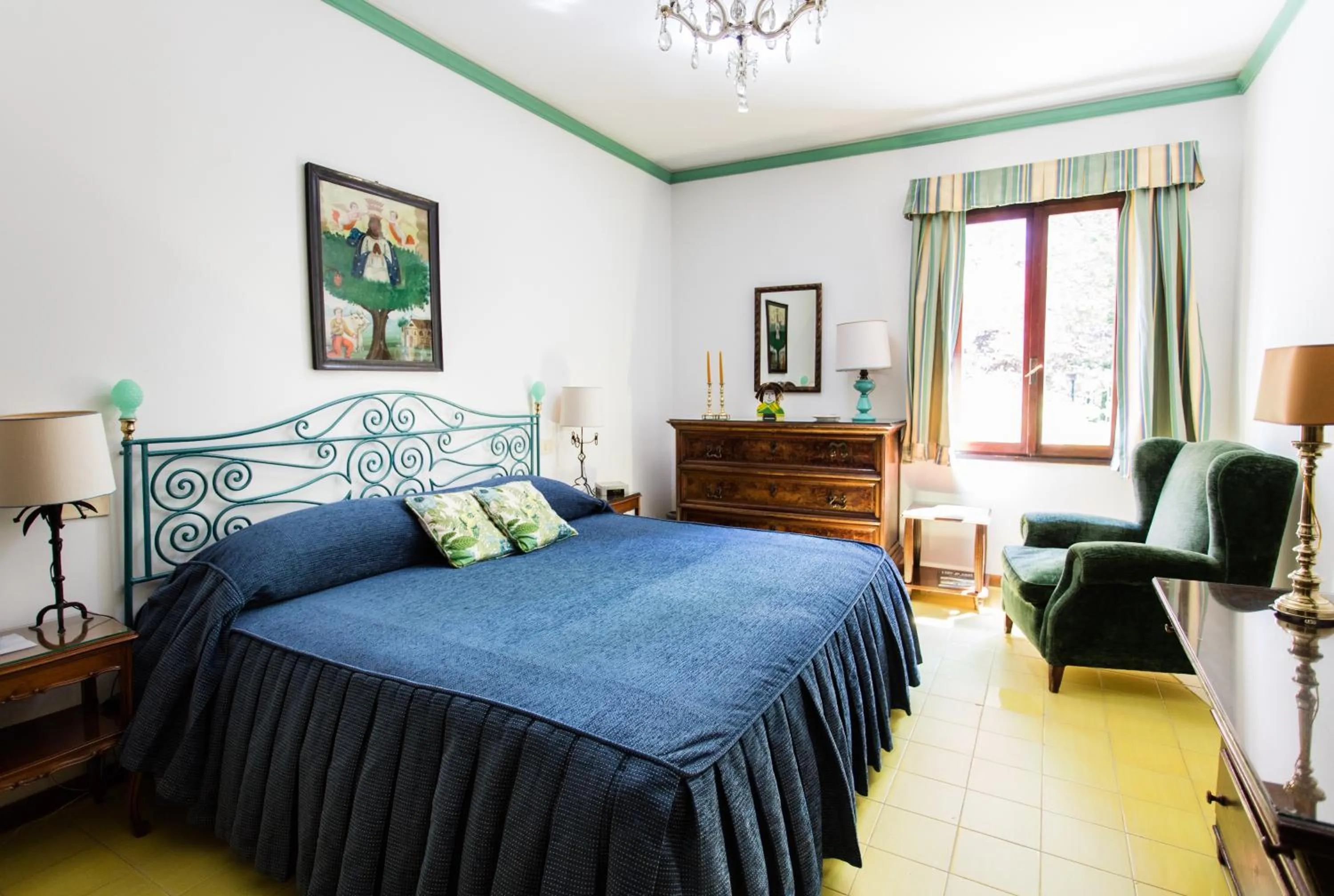 Photo of the whole room, Bed in Residenza d'Epoca Albergo Quattro Fontane