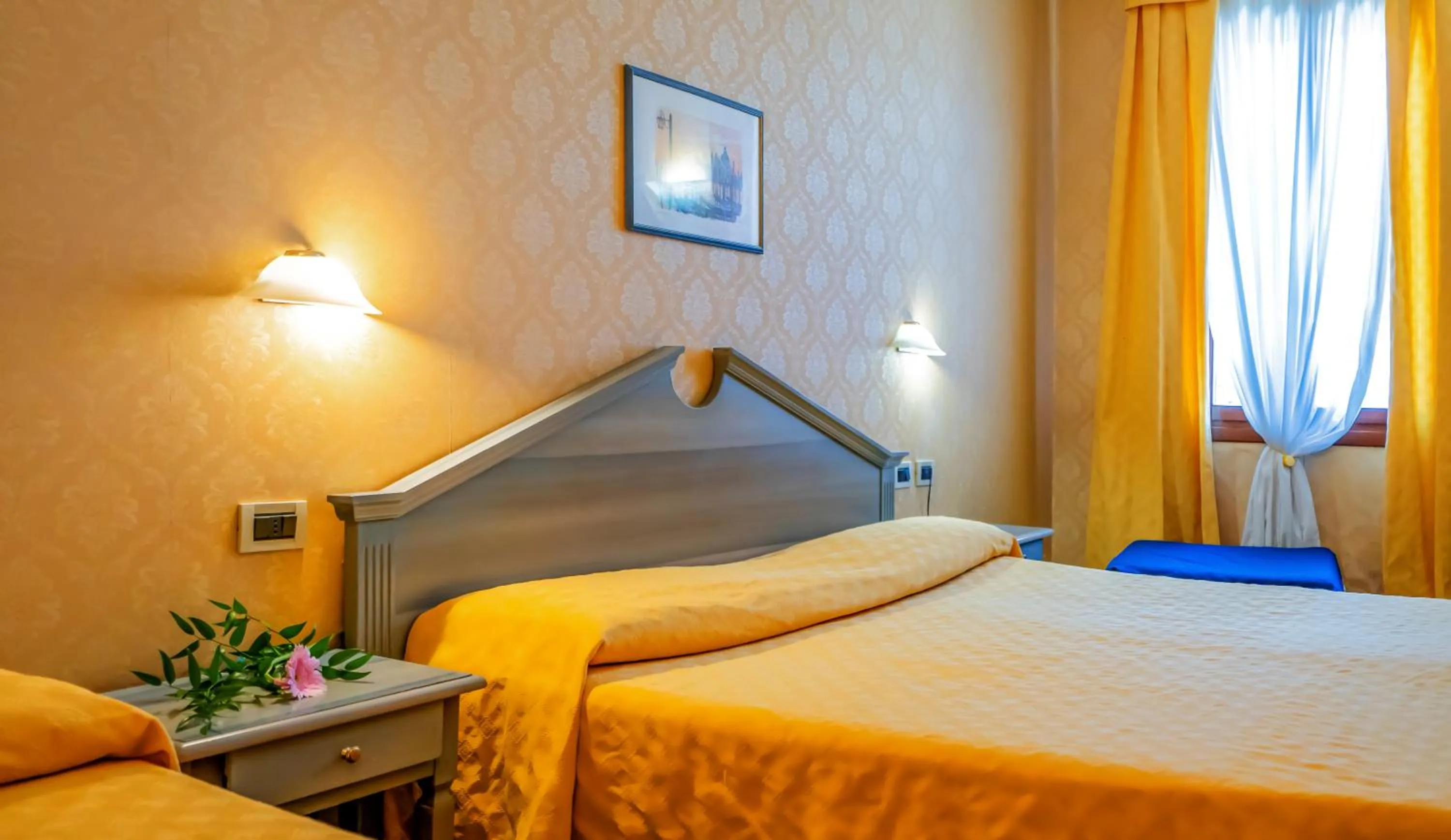 Bed in Hotel Tintoretto