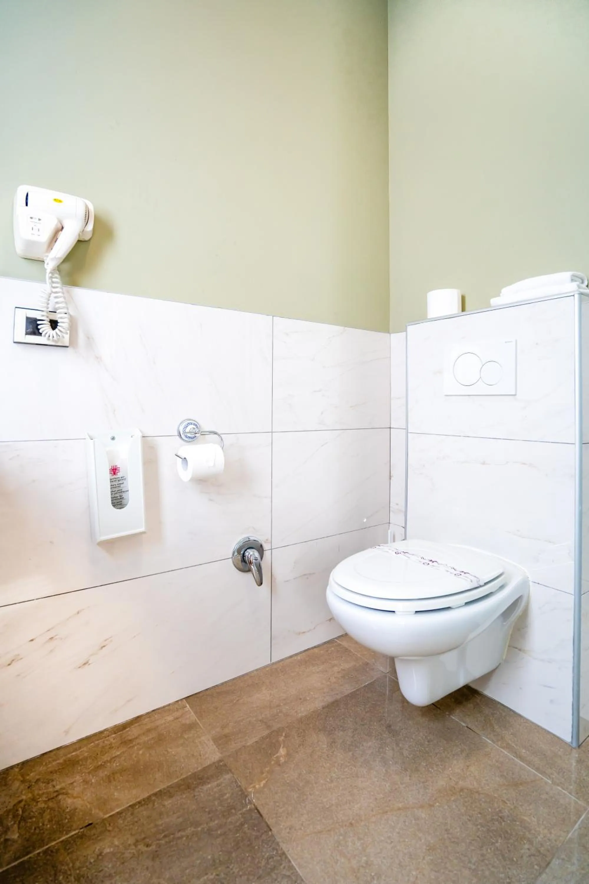 Bathroom in Hotel Tintoretto