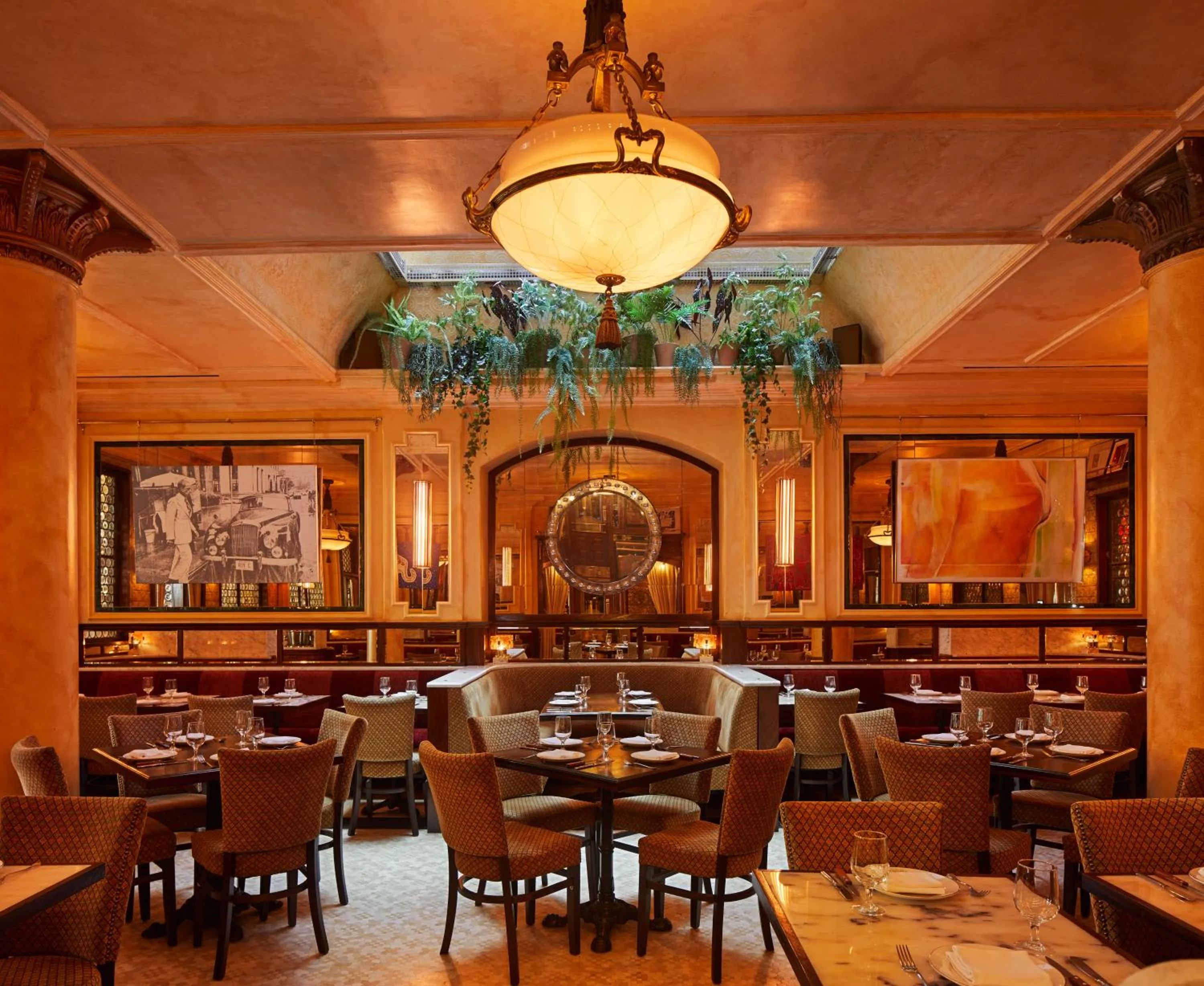 Restaurant/places to eat in The Hotel Chelsea