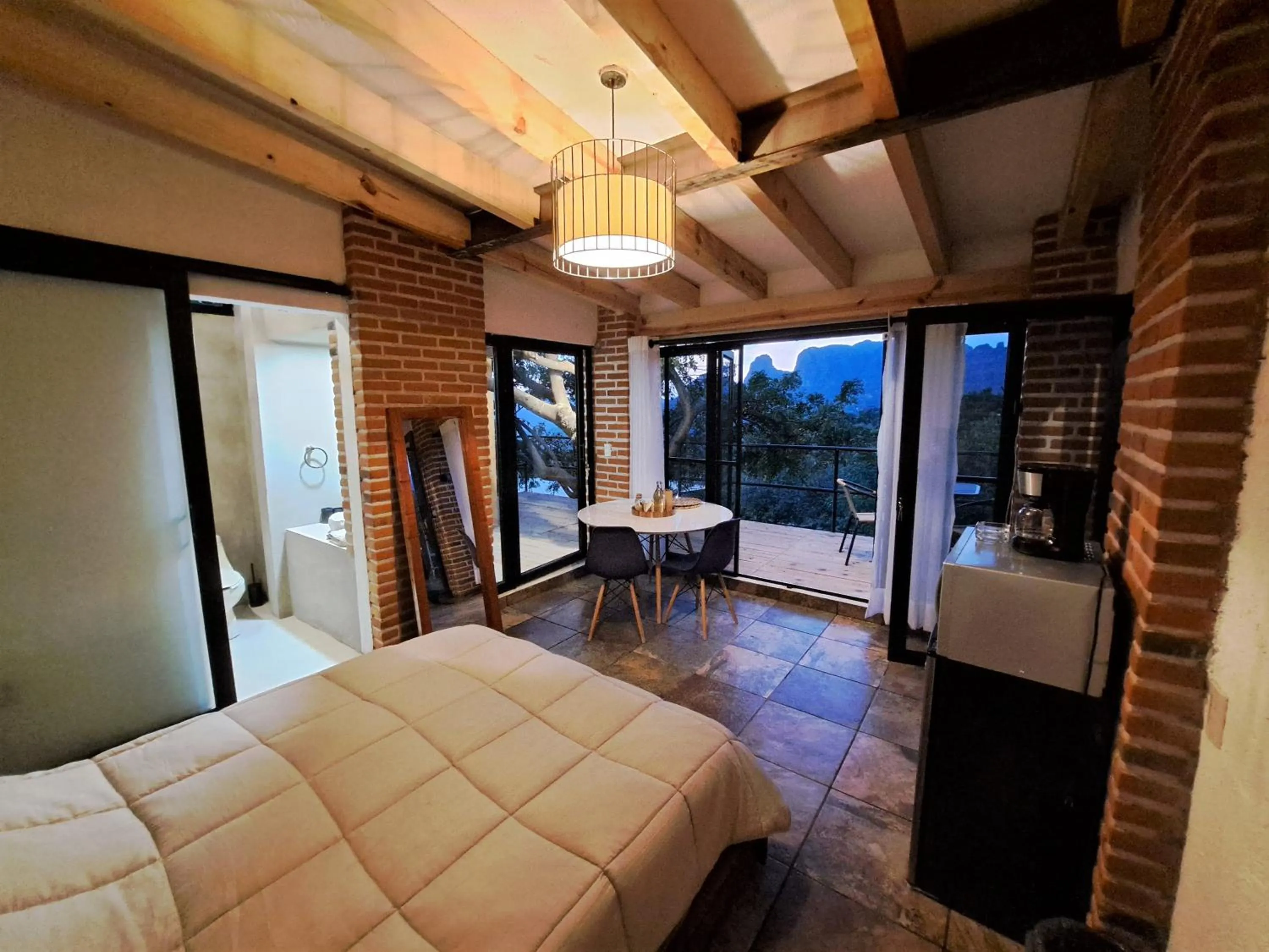 Photo of the whole room, Bed in Amara Tepoztlán