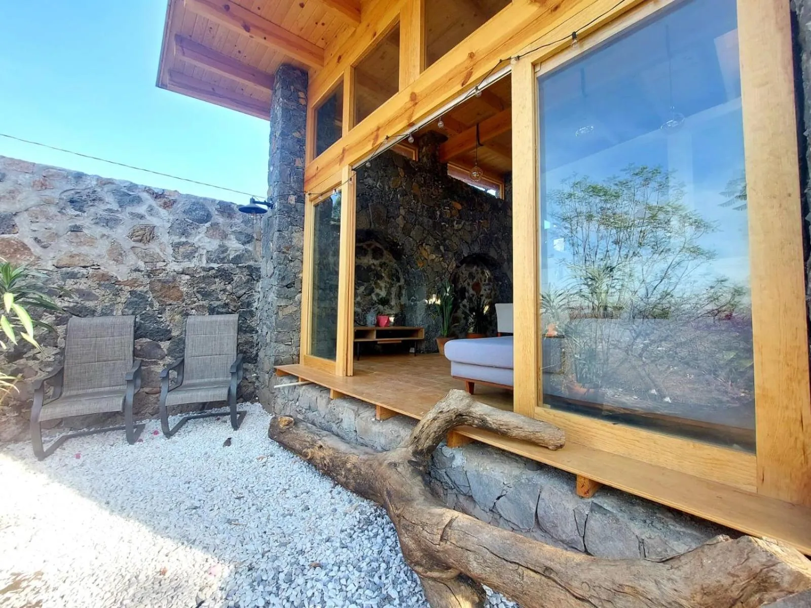 Living room in Amara Tepoztlán