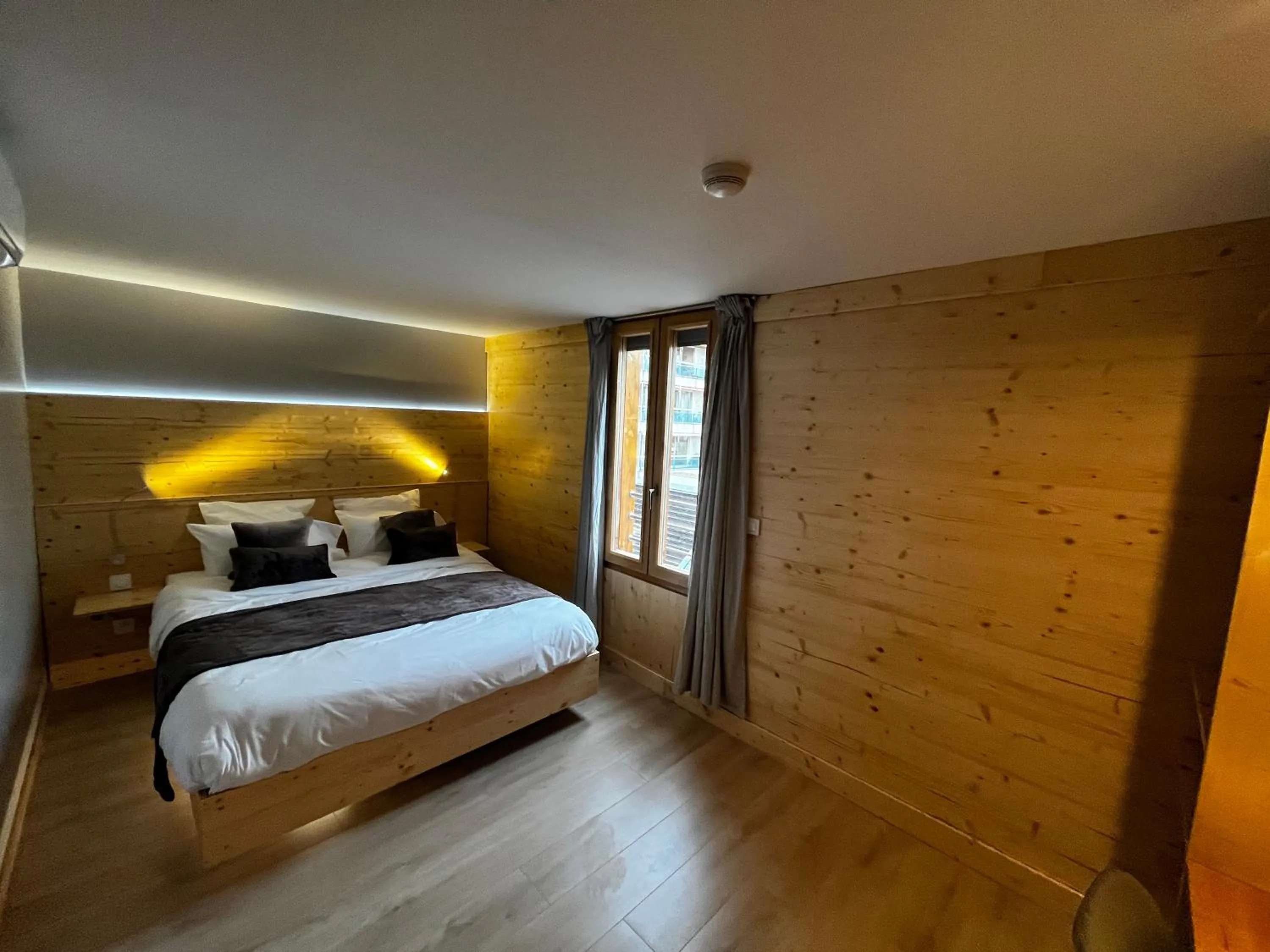 Bed in 9WAGRAM Hotel Boutique