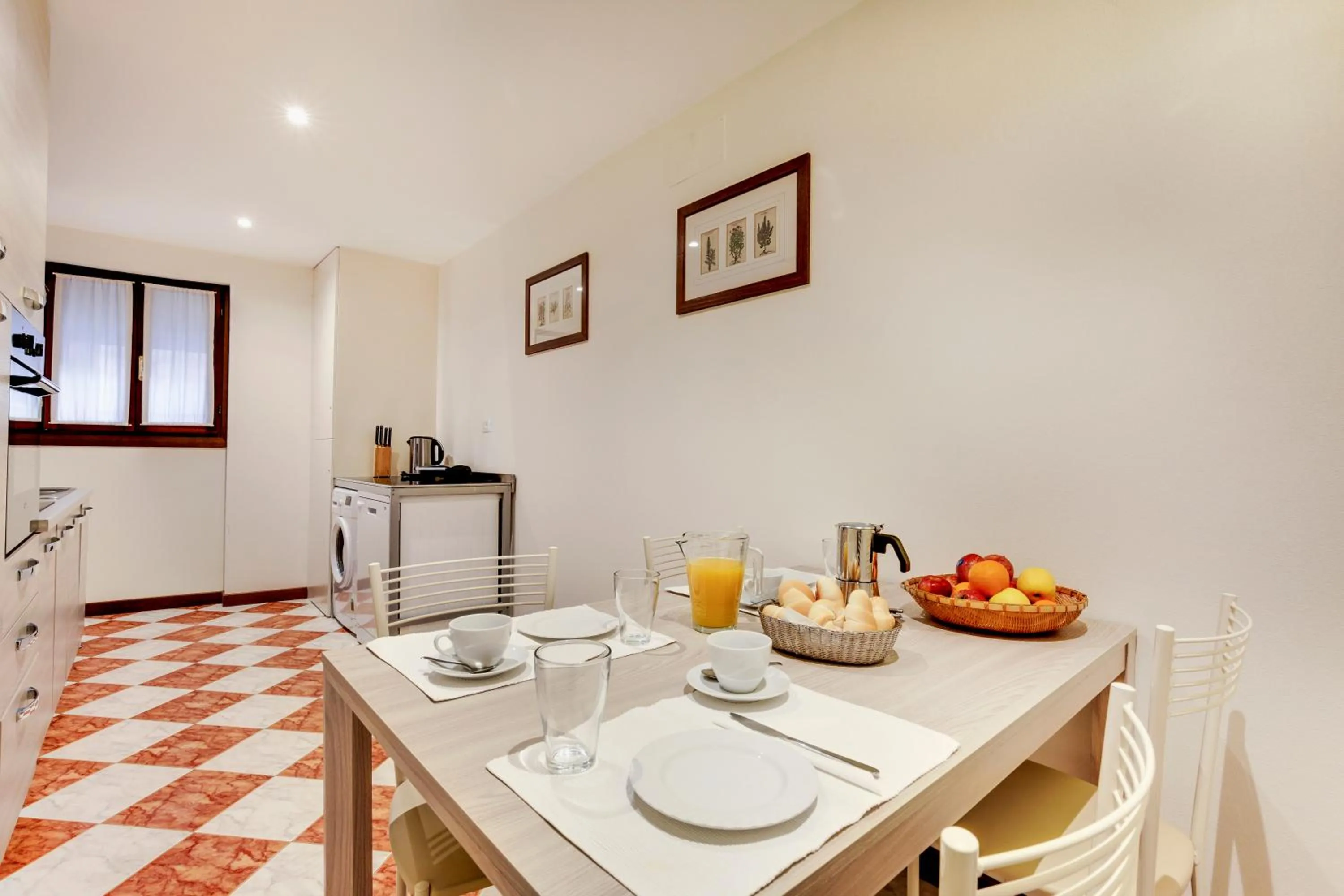 Coffee/tea facilities in Palazzo Schiavoni Residenza d'epoca & Suite-Apartments