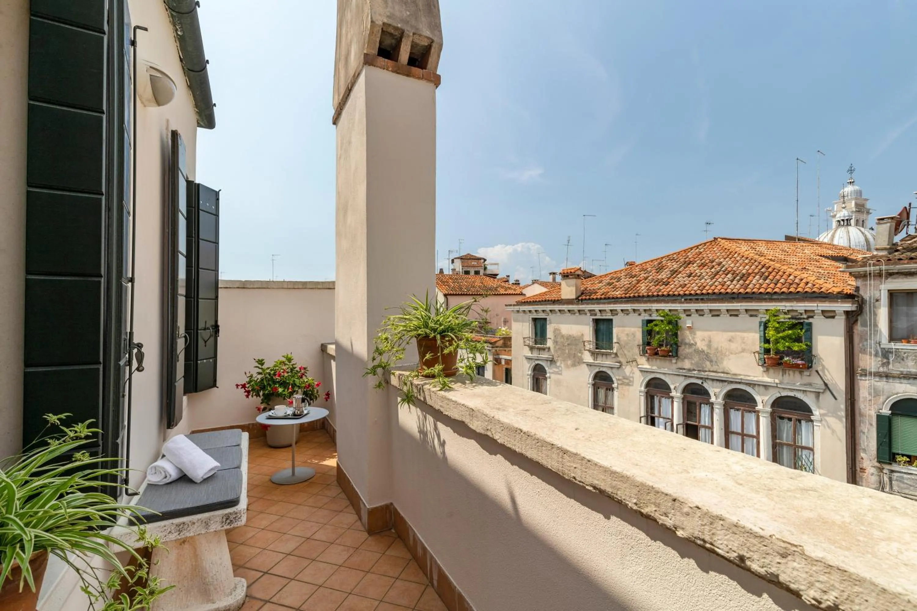 View (from property/room) in Palazzo Schiavoni Residenza d'epoca & Suite-Apartments