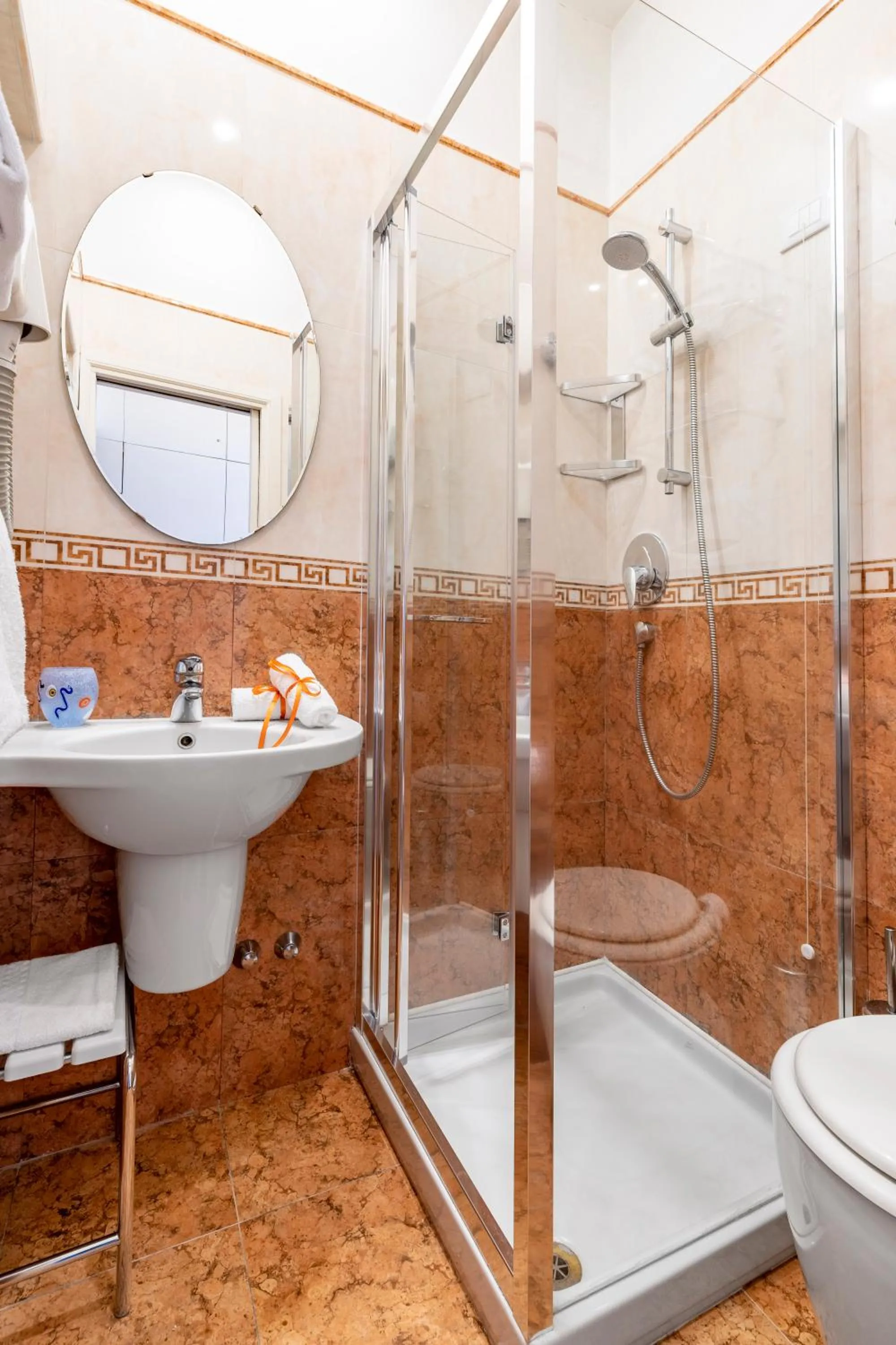 Shower in Palazzo Schiavoni Residenza d'epoca & Suite-Apartments