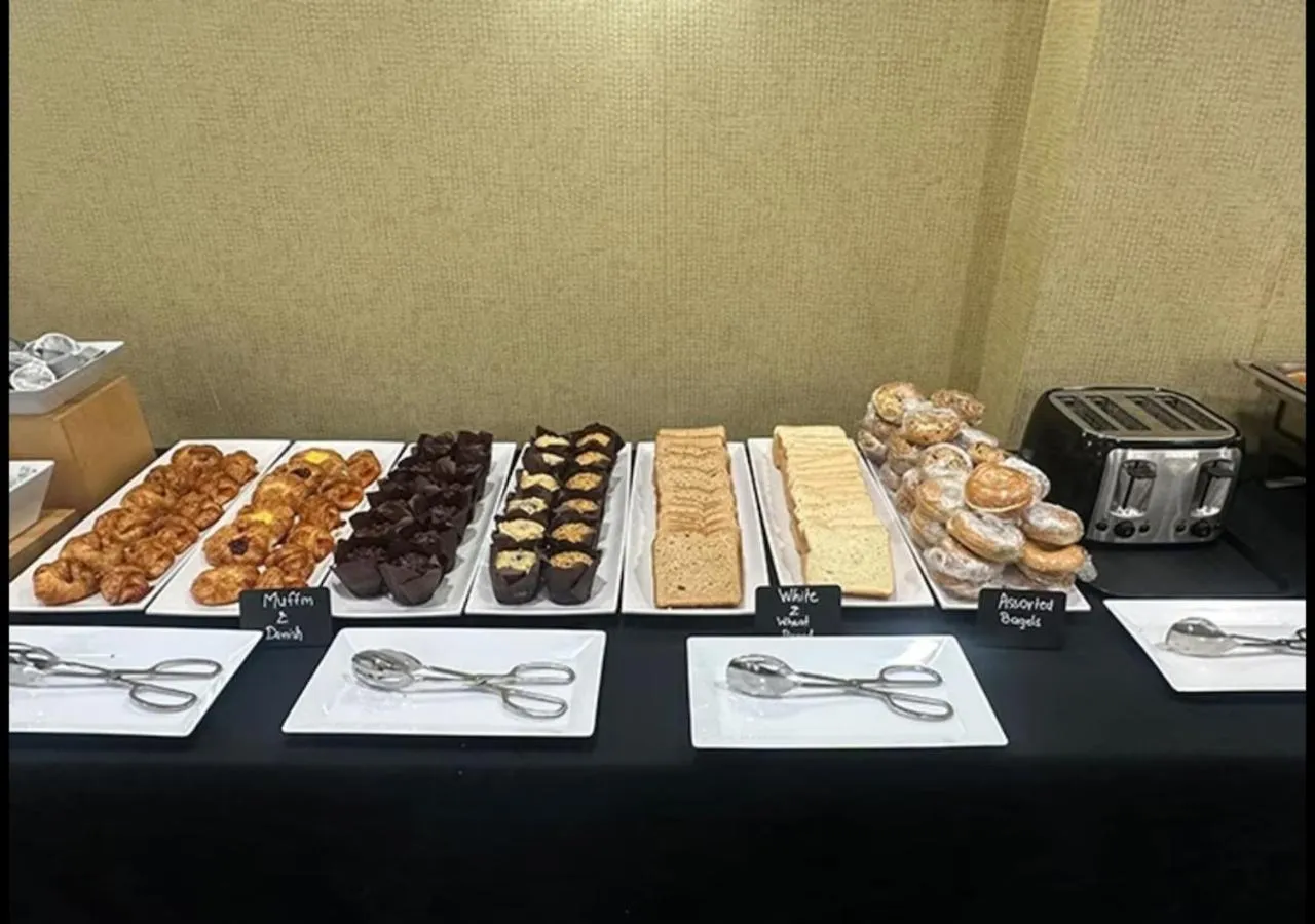 Breakfast in Harmony Suites Secaucus Meadowlands