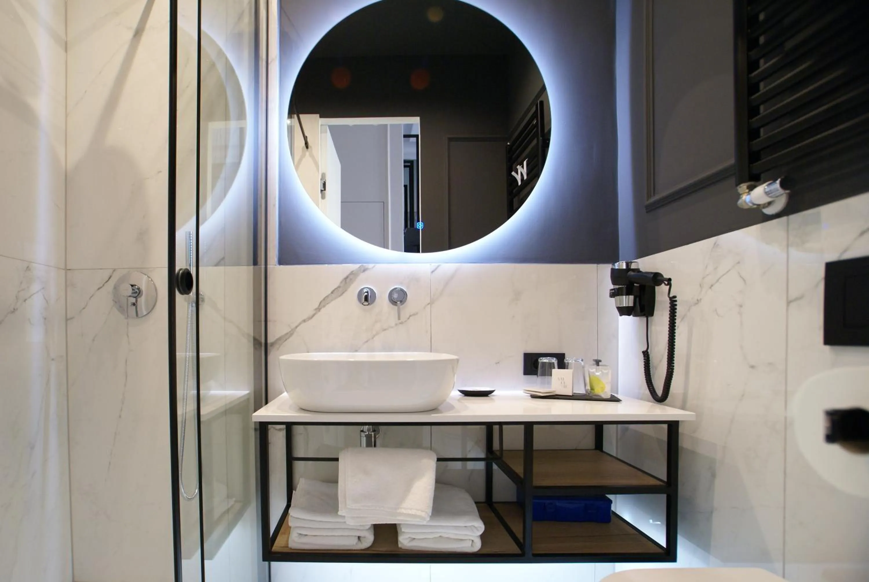 Shower in Fingerprint Luxury Apartments