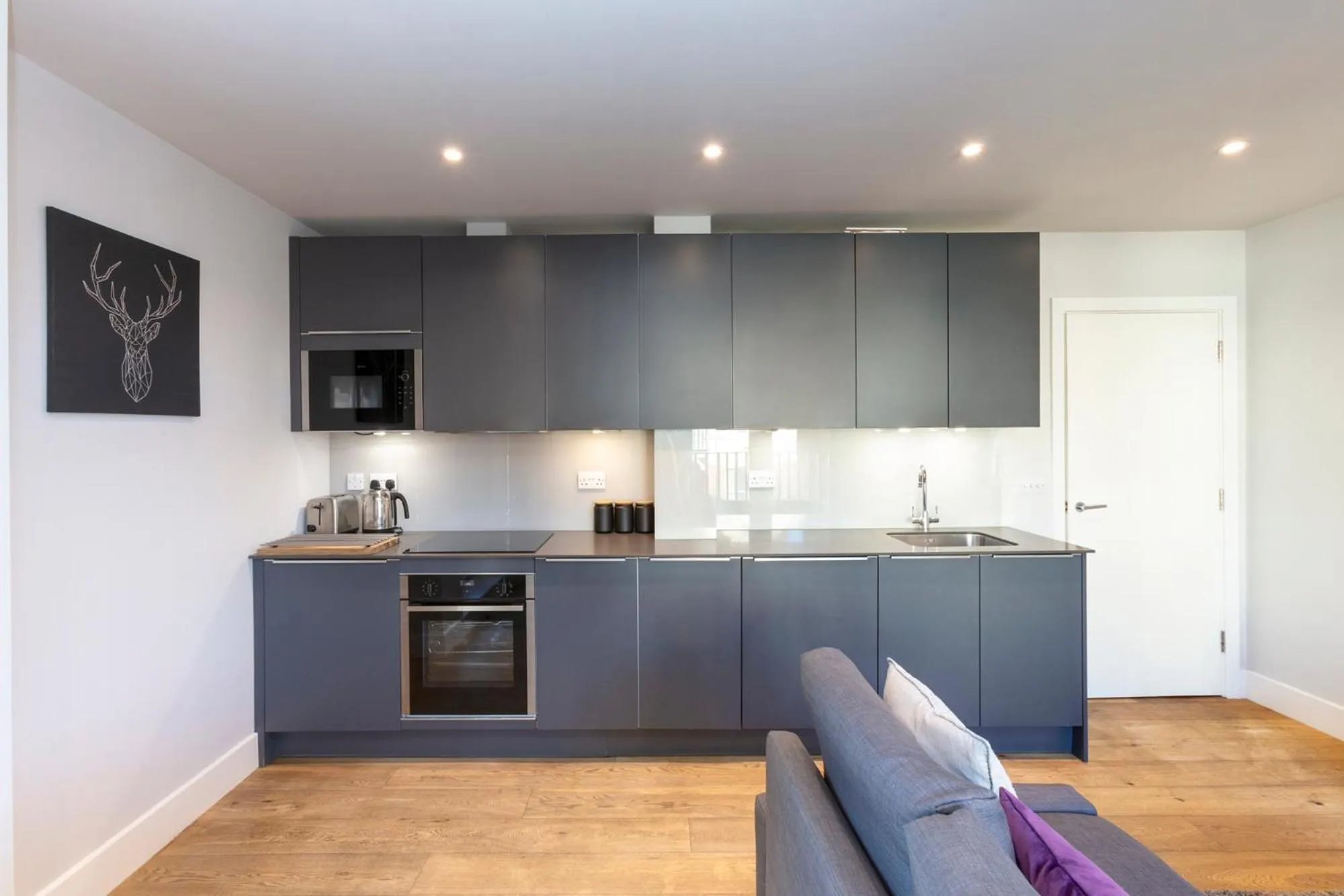 Hampden Apartments - The Anne