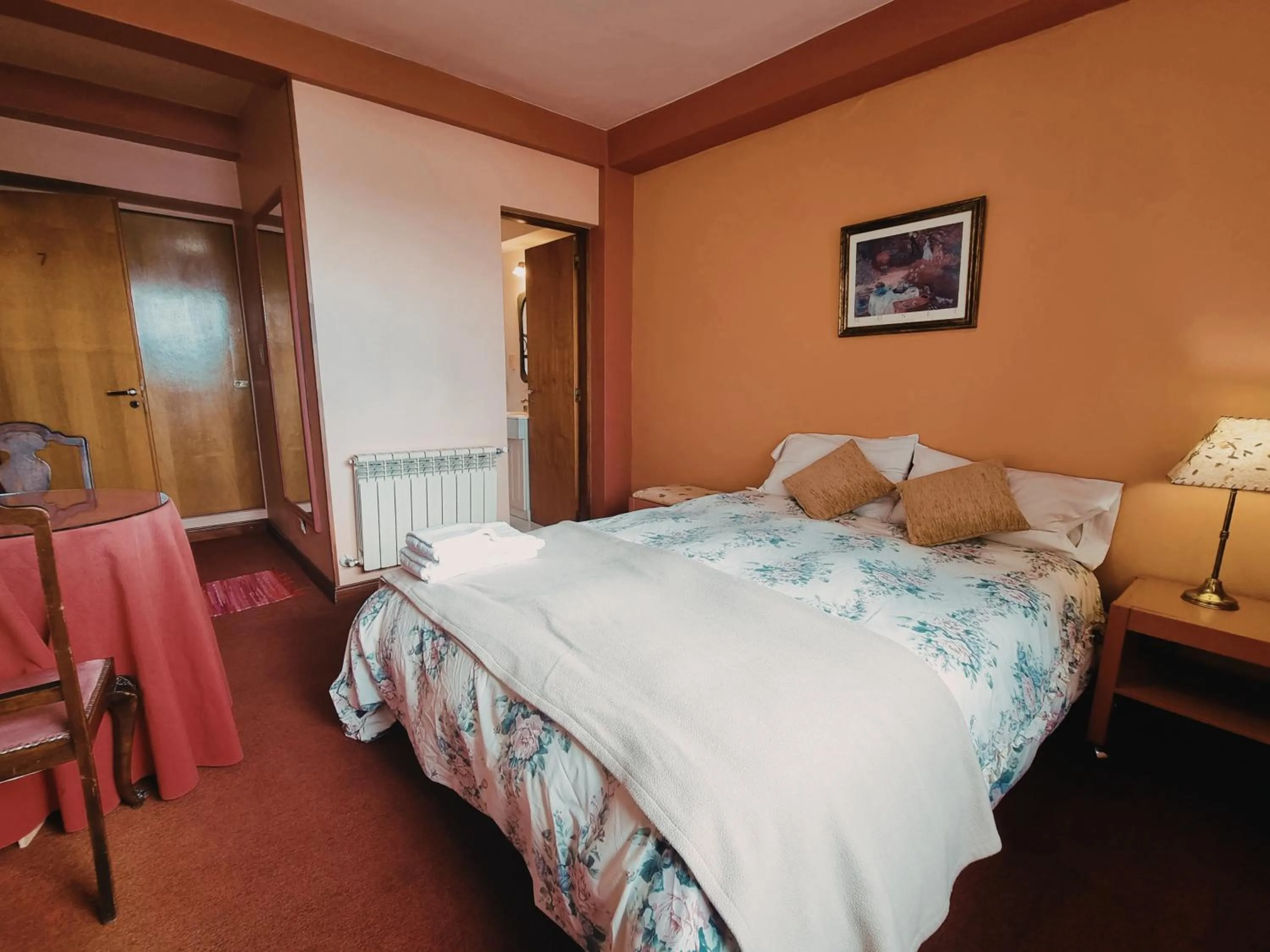 Photo of the whole room, Bed in FLOR AUSTRAL