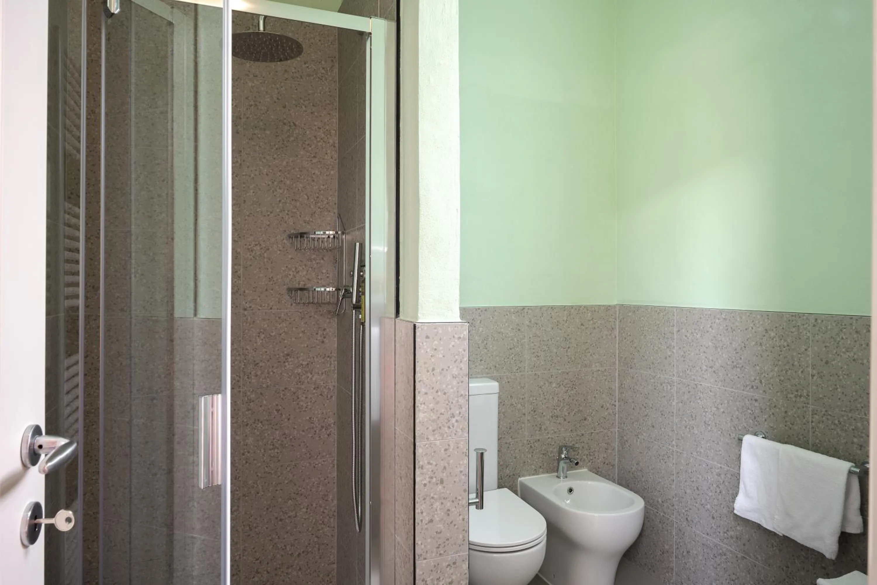 Shower in Hotel Fiorita