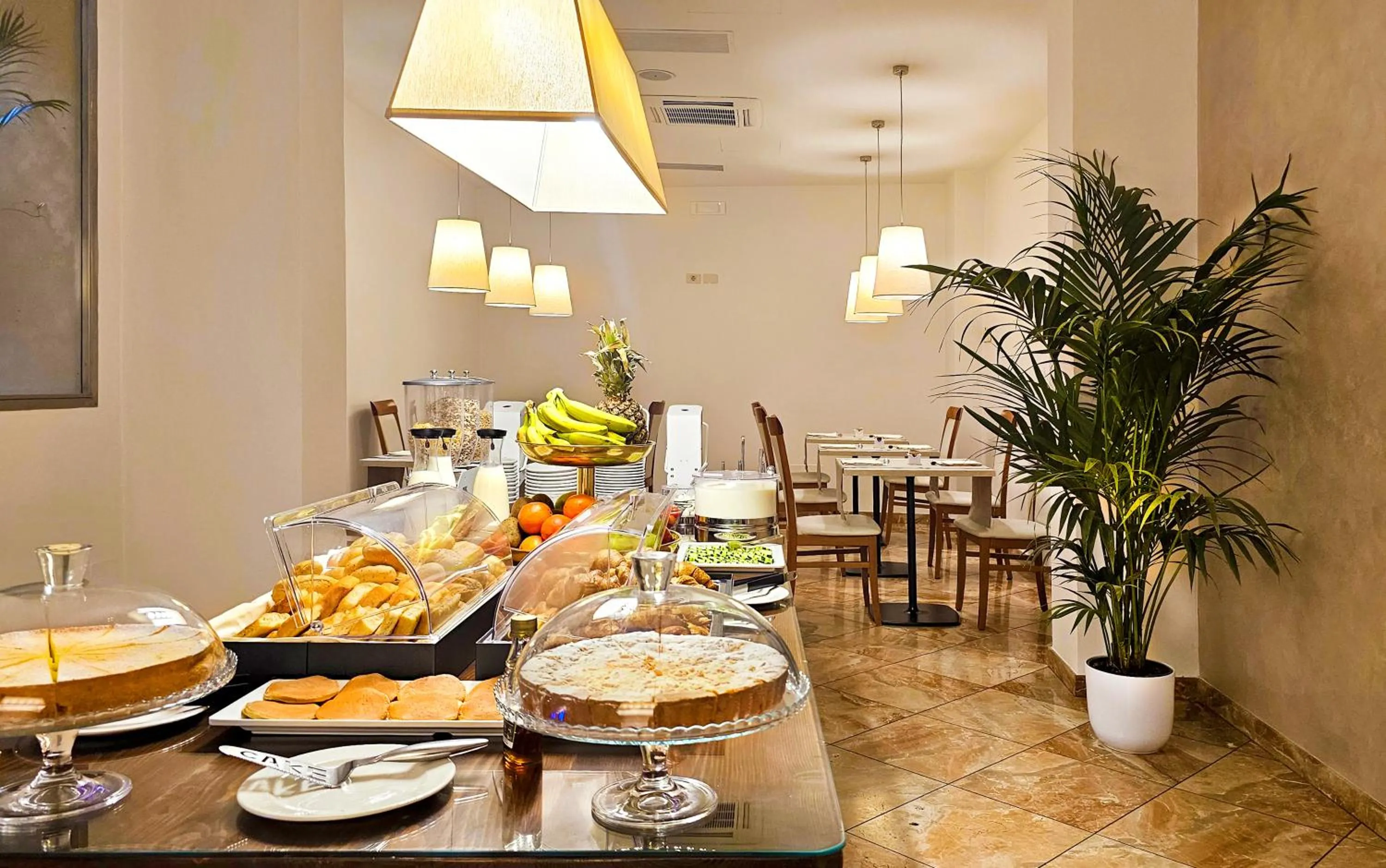 Breakfast in Hotel Atlantic Palace