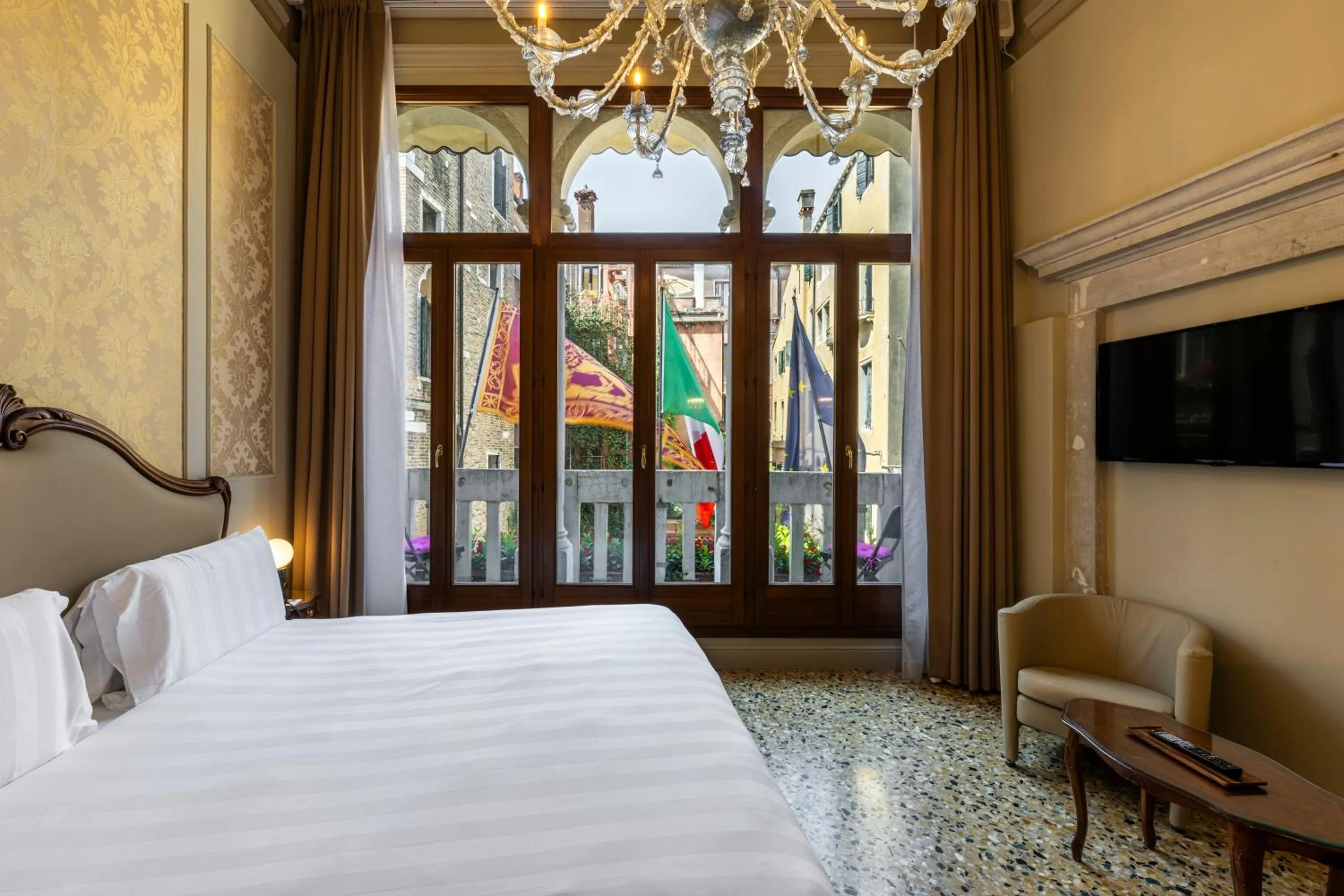 Bed in Hotel Colombina