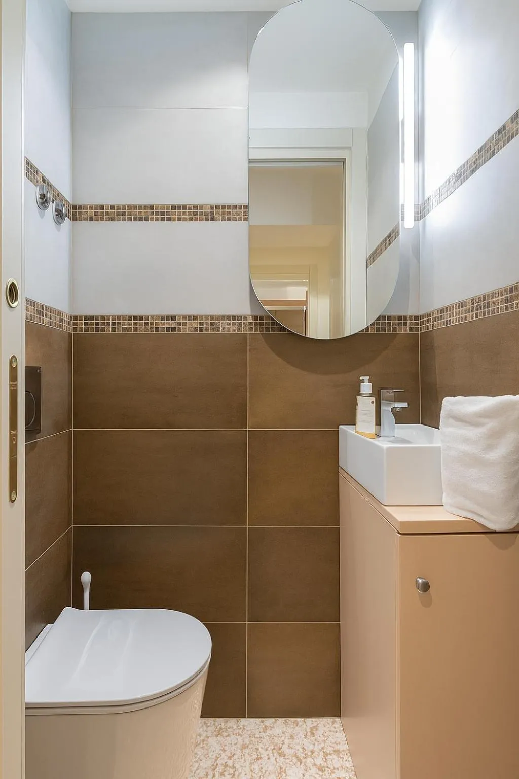 Toilet in Hotel Colombina