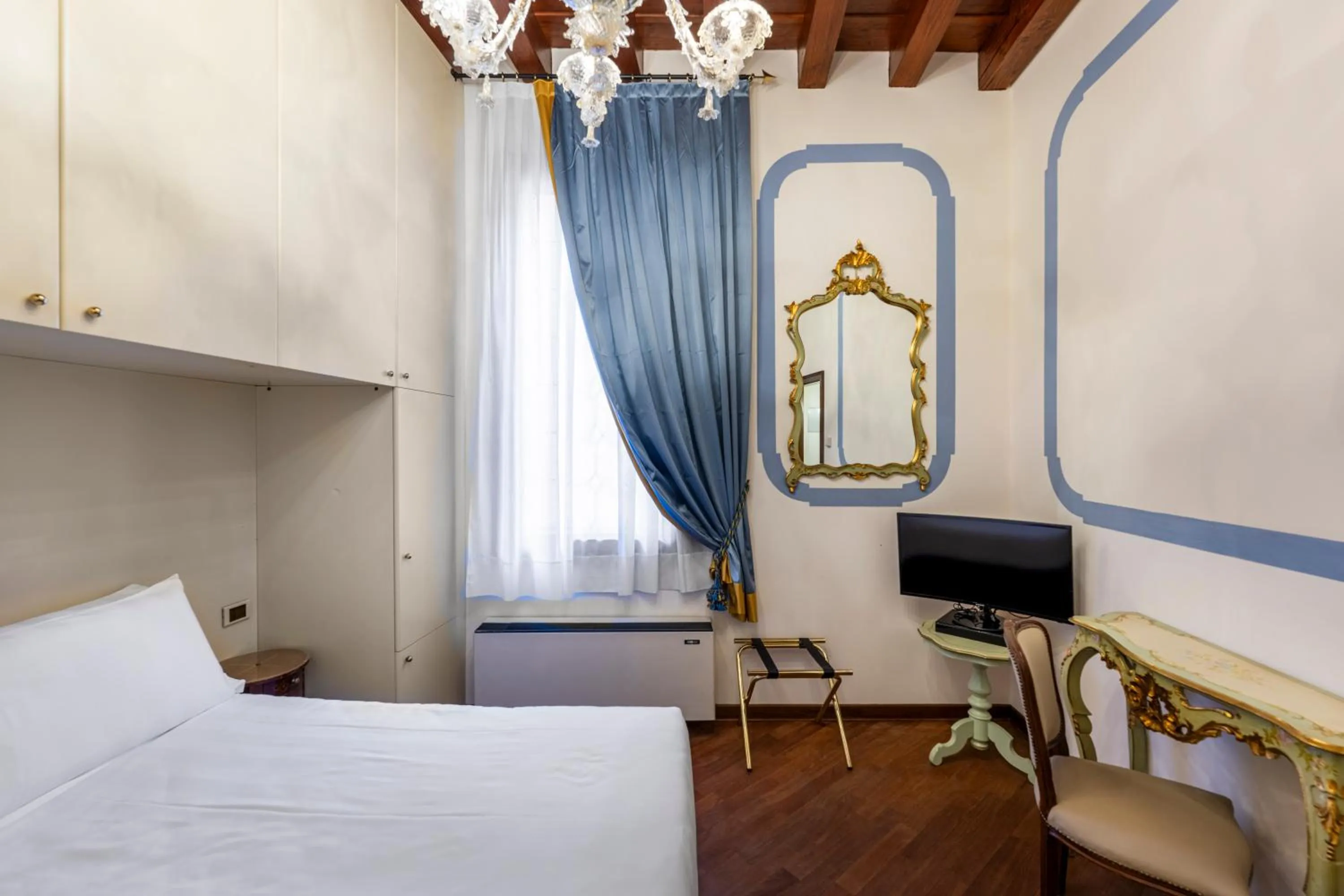 Bed in Hotel Colombina