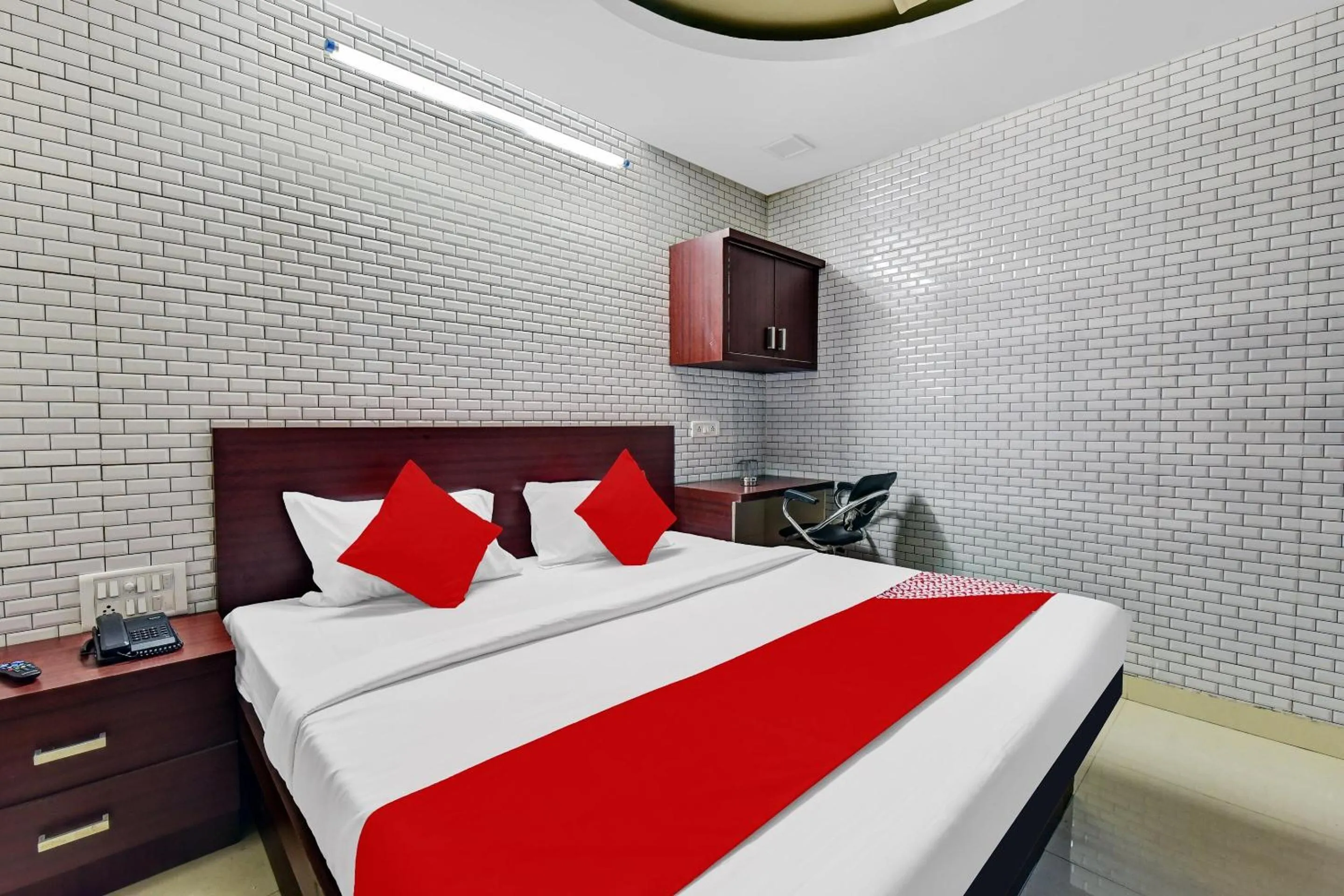 Bedroom, Bed in Hotel O Eleven Hotel & Banquet