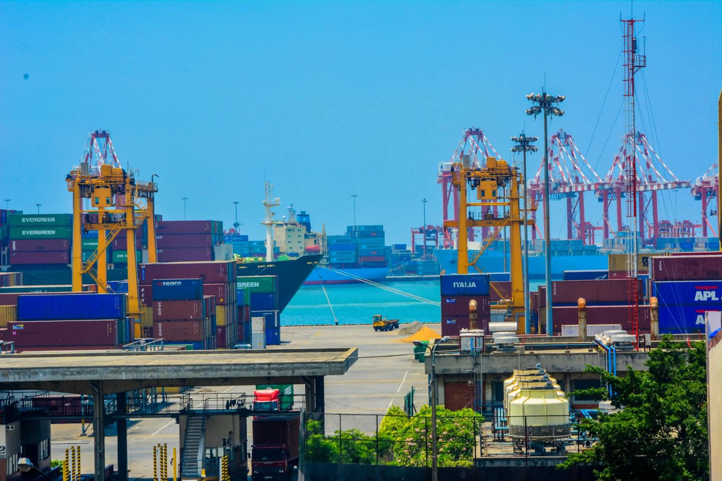 Property building in Saasha City Hotel