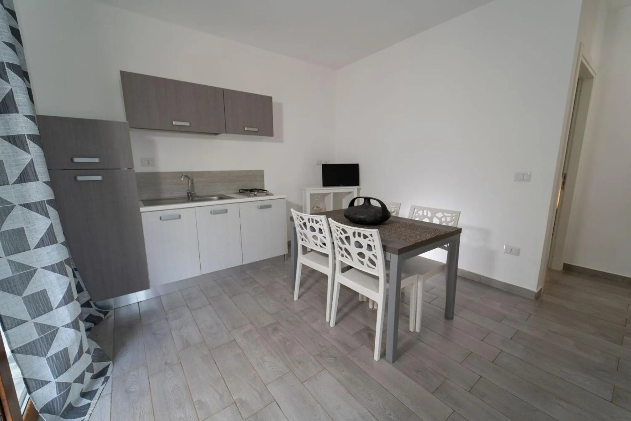 saracena Holiday Home with Private Beach and Swimming Pool